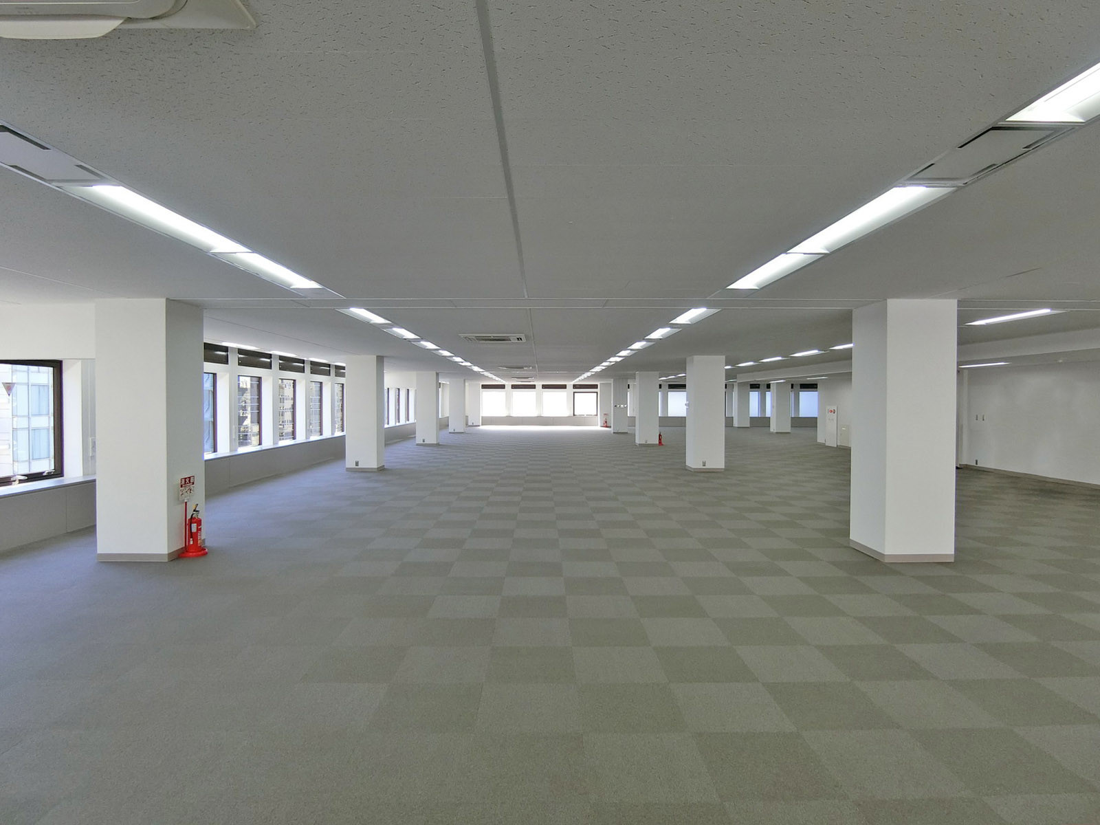 奥行きのあるフロア