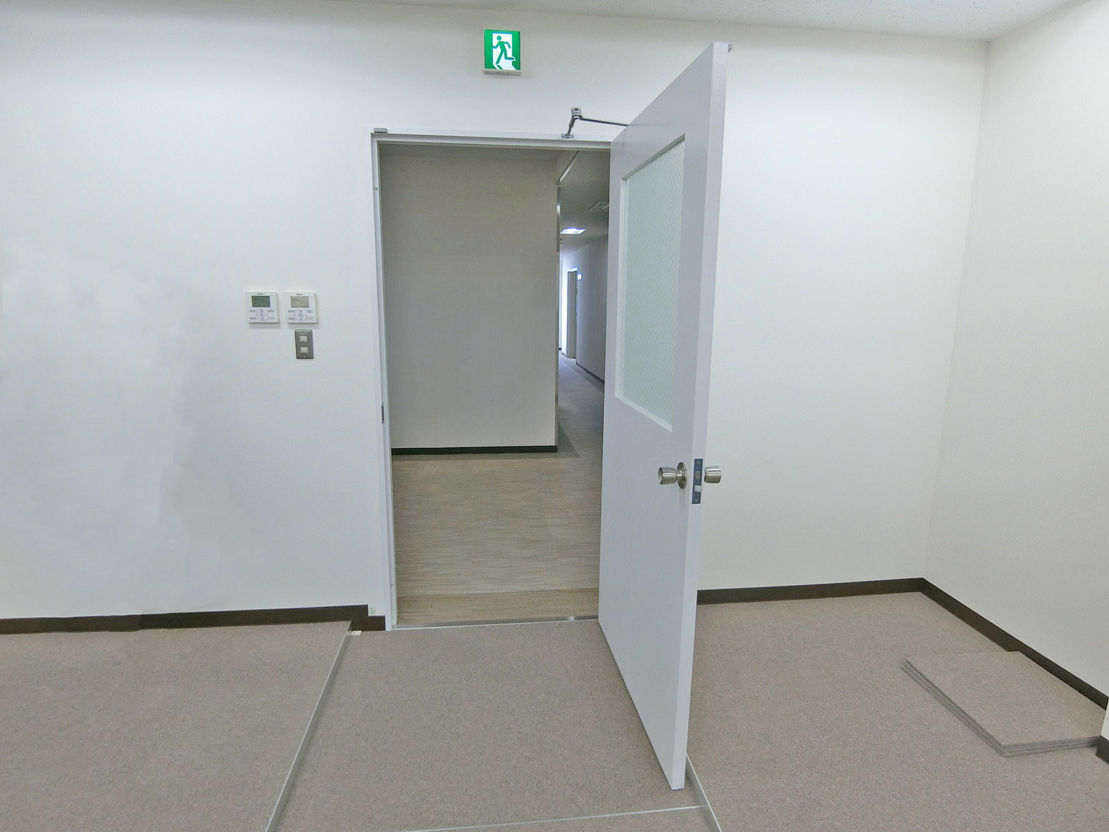 貸室出入口