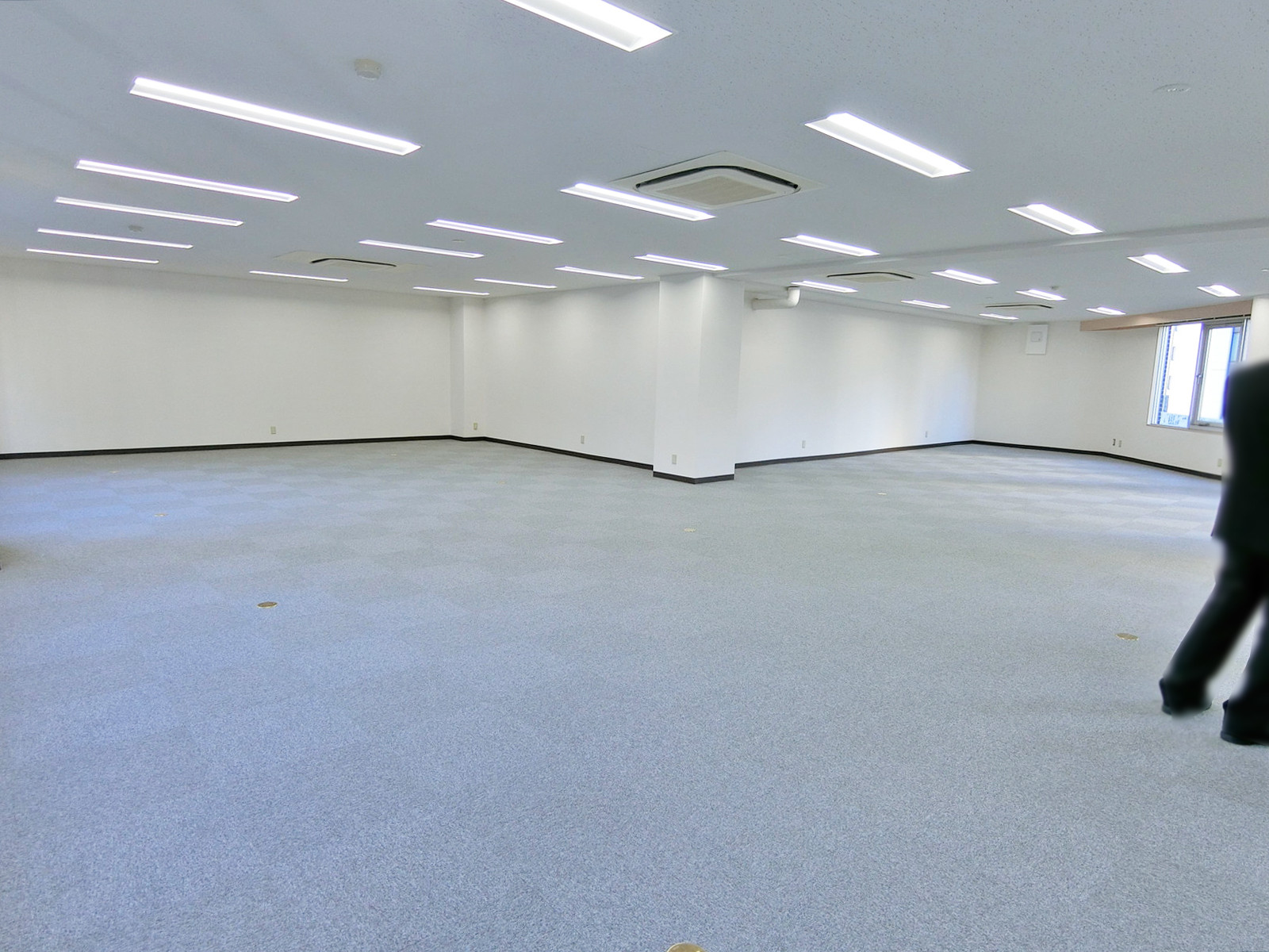 オフィス室内参考画像