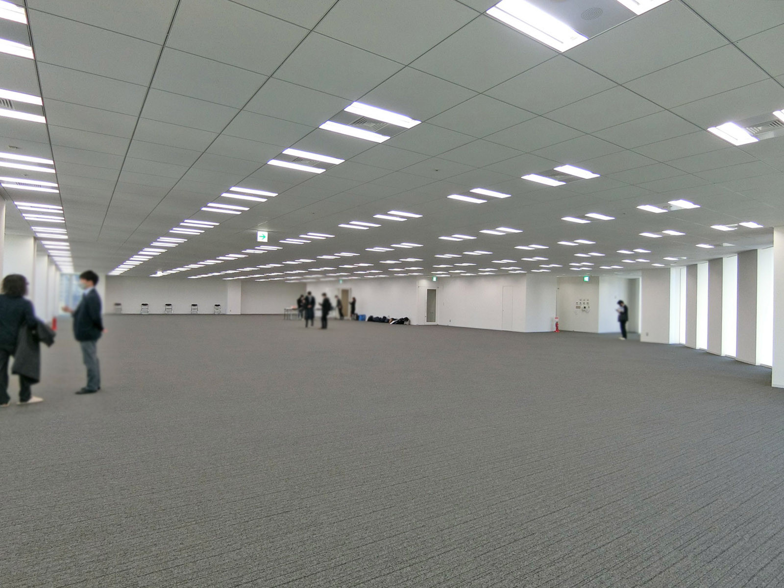 オフィス室内参考画像