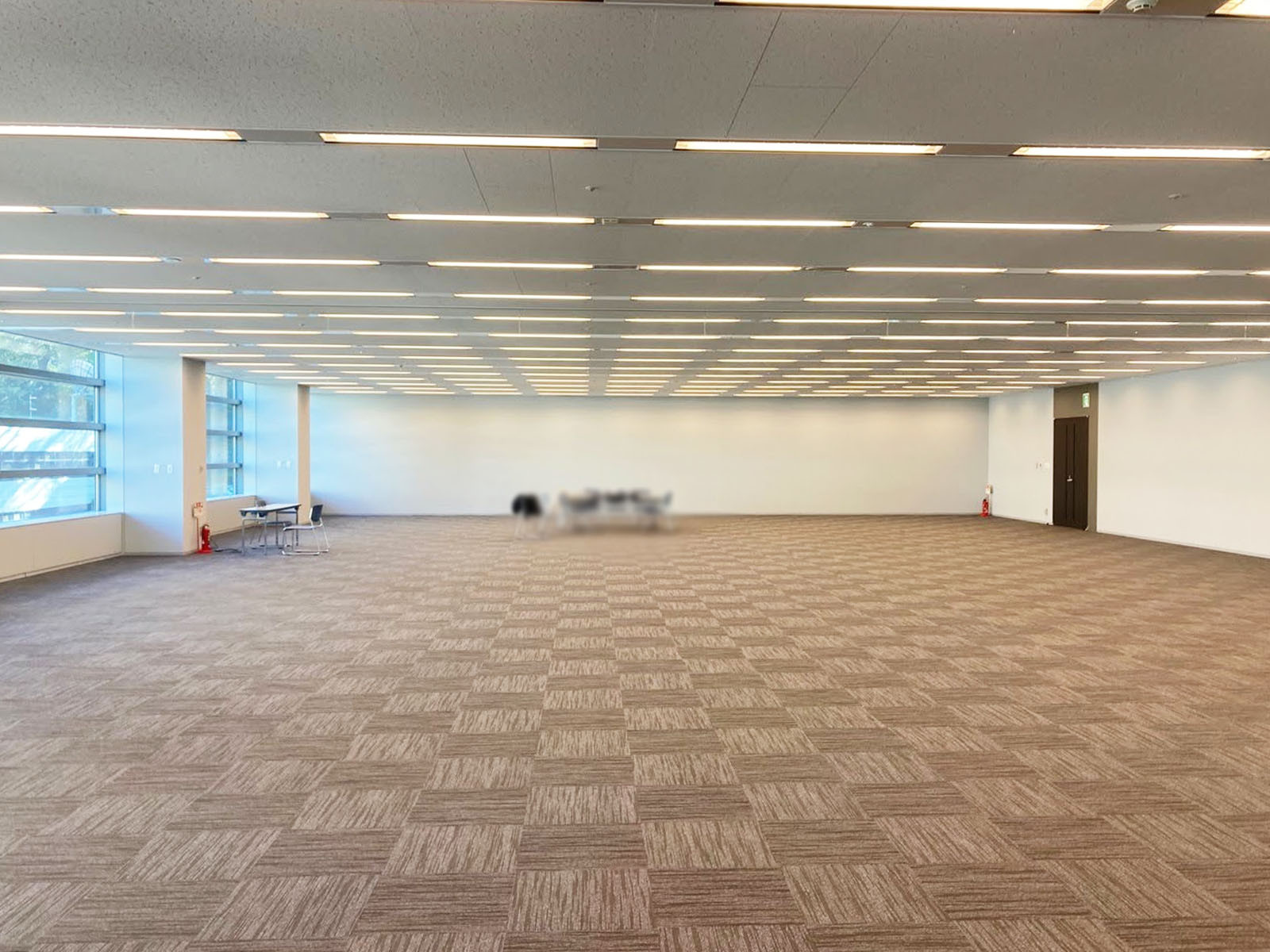 別角度の様子