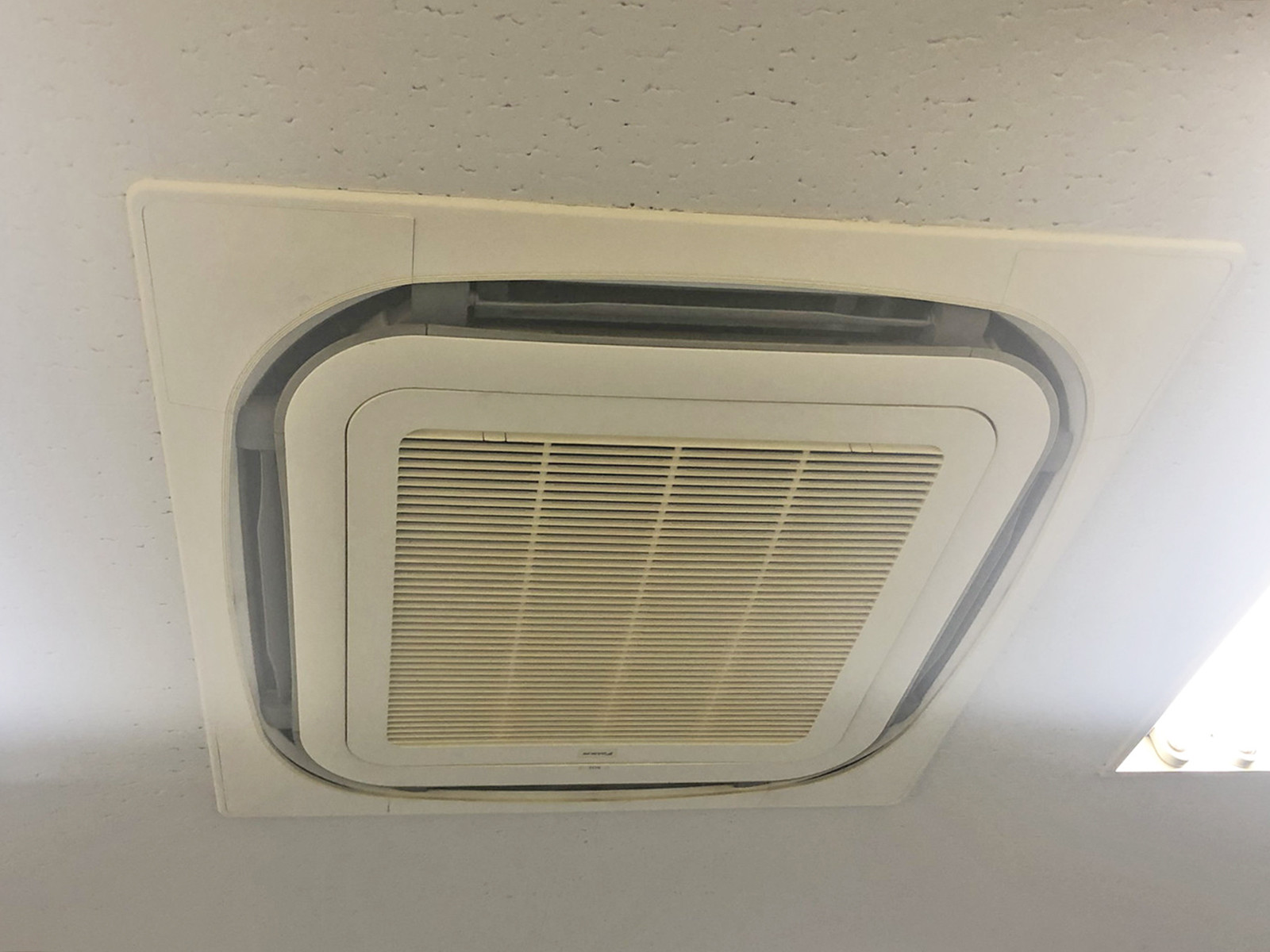 空調