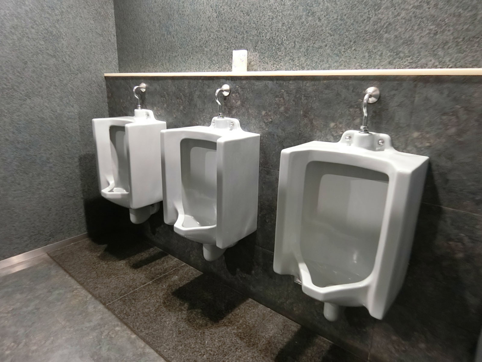 男性用トイレ