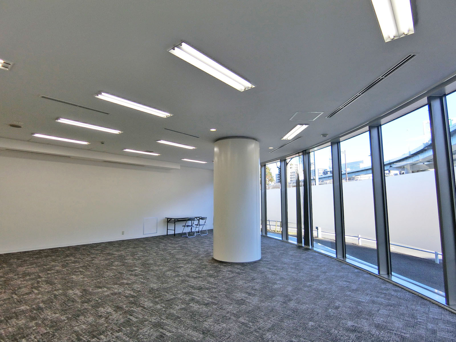 オフィス室内参考画像(1階・約30坪)