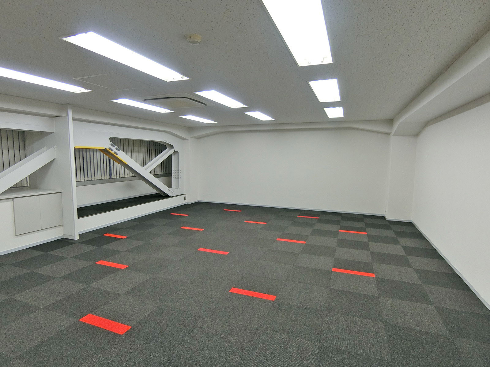 オフィス室内参考画像