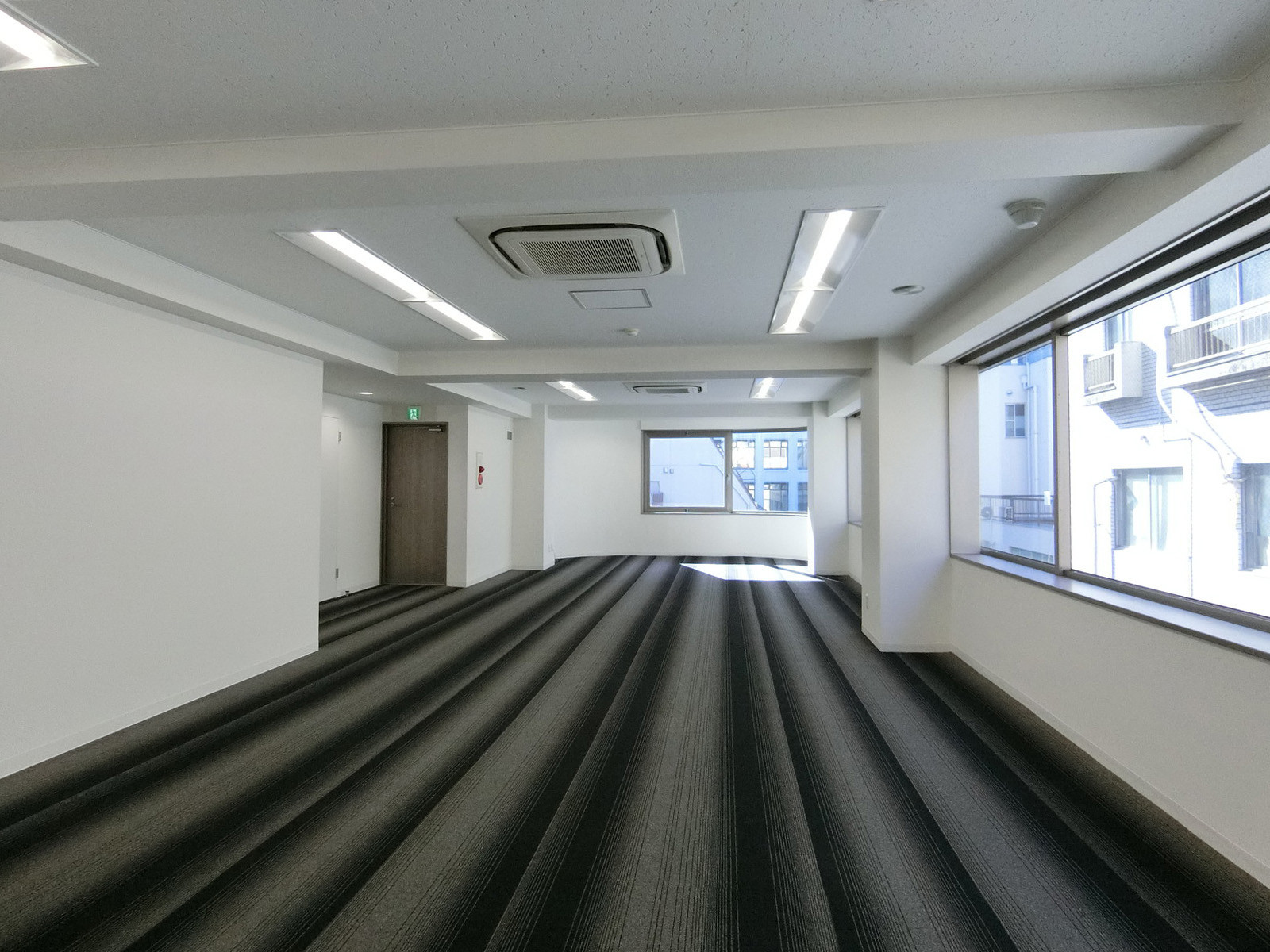 オフィス室内参考画像（5階）