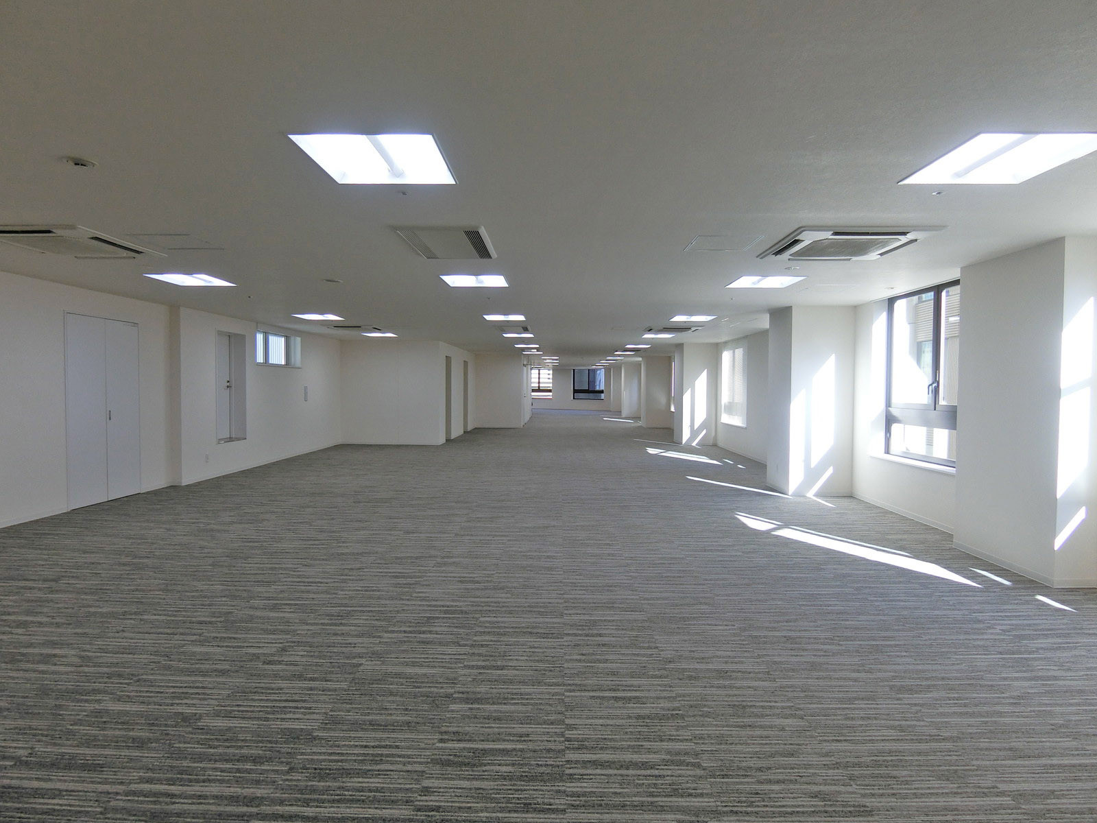 オフィス室内参考画像(8階)