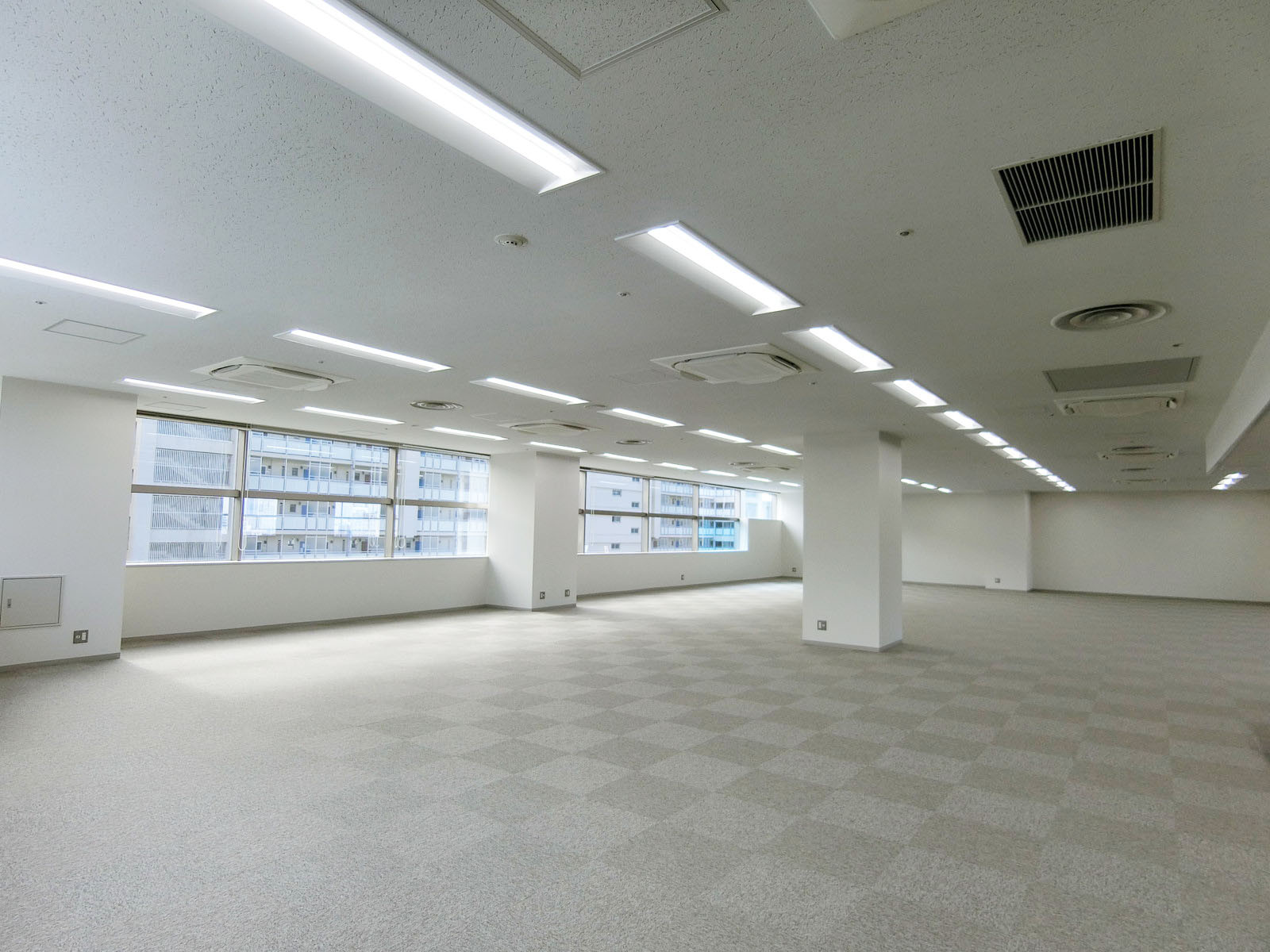 オフィス室内参考画像(9階・約131坪)