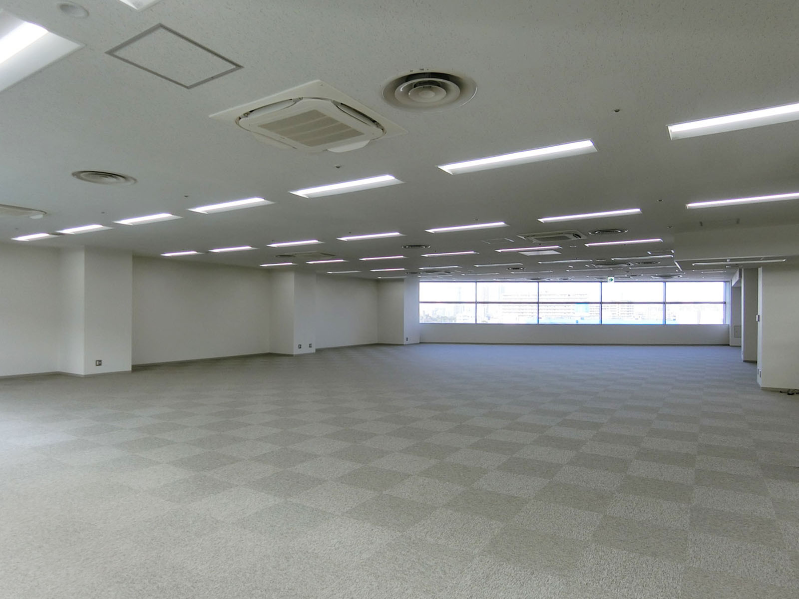 明るい室内