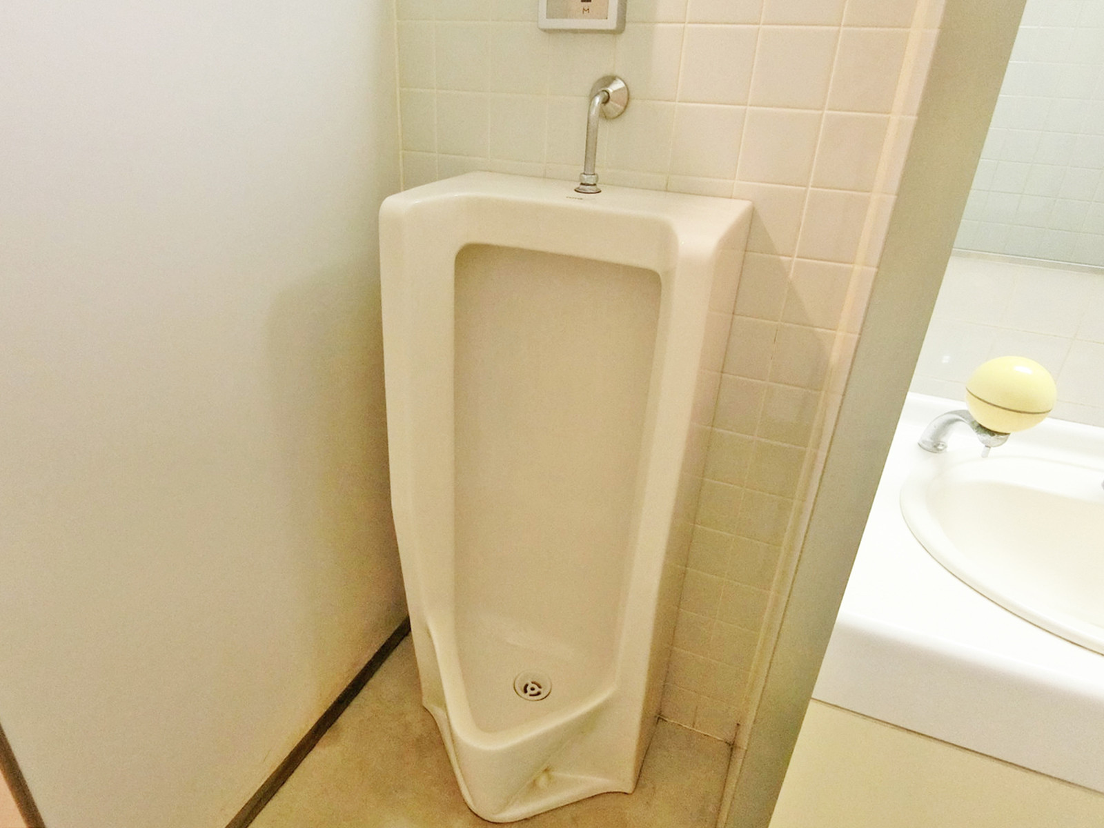 男性用トイレ