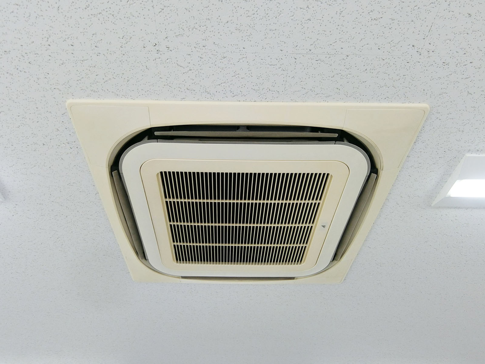 空調