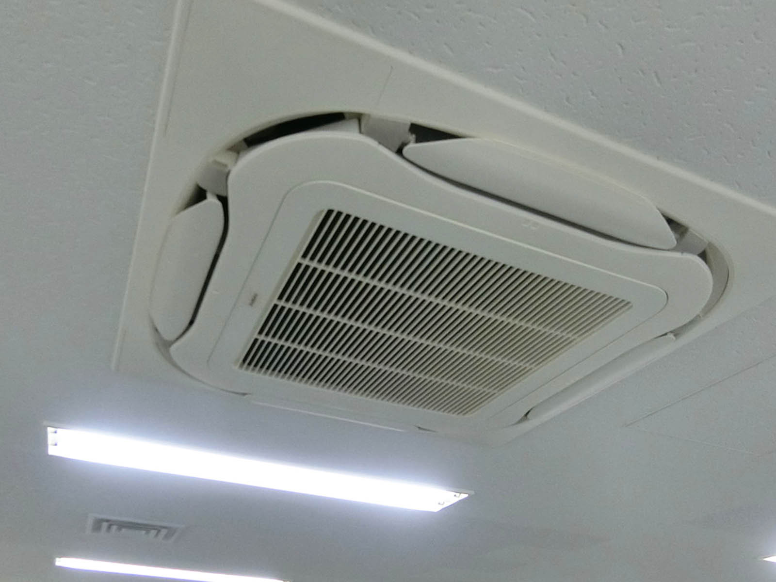 空調