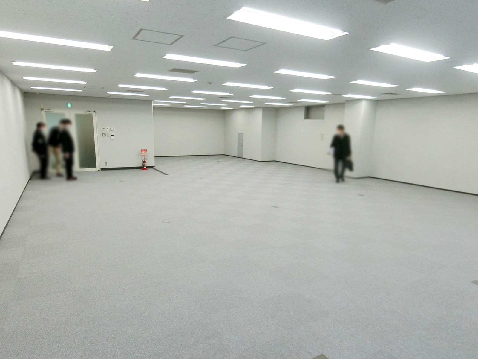 別角度の様子