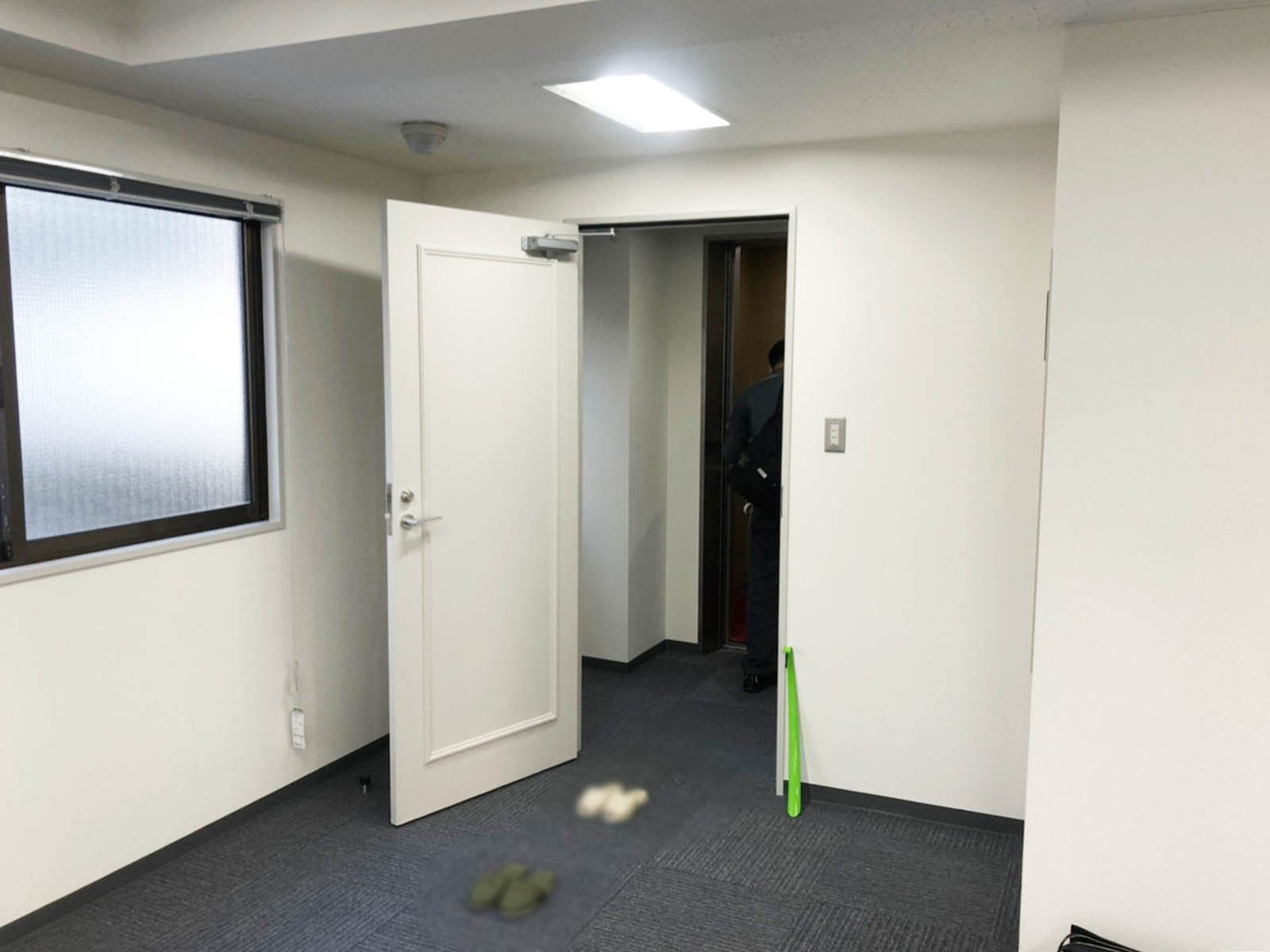貸室出入口