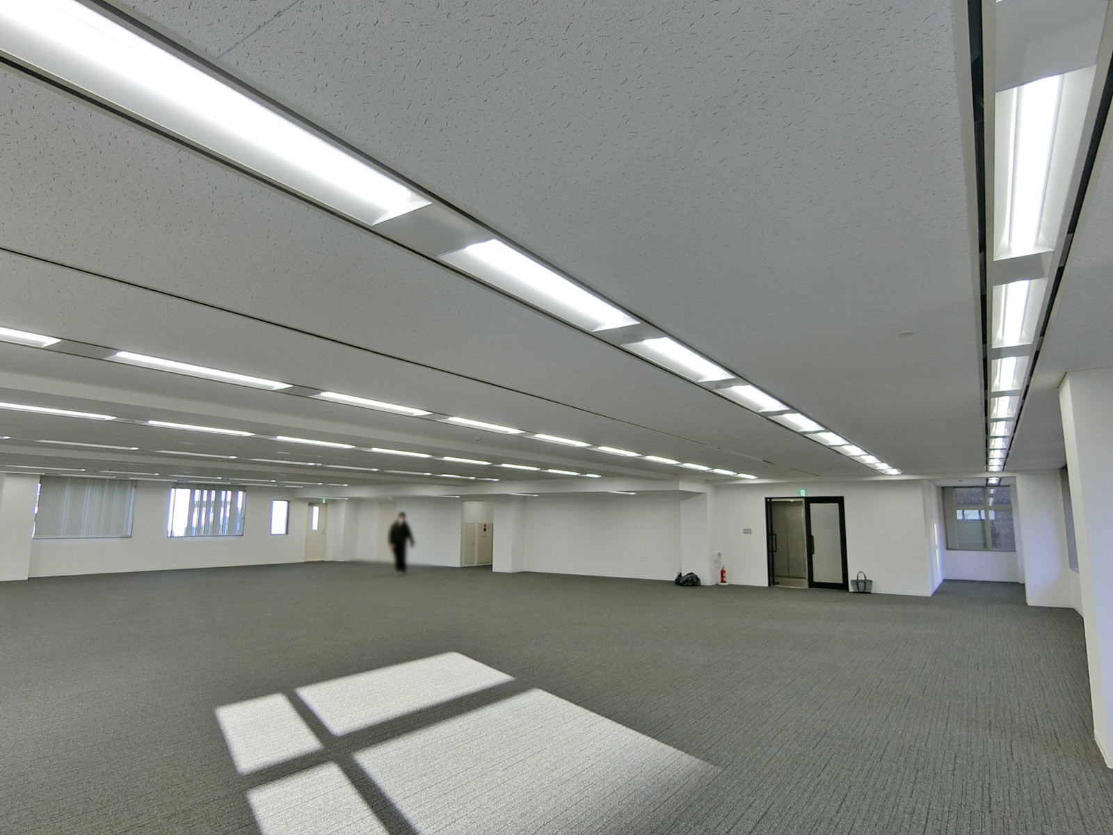 オフィス室内参考画像