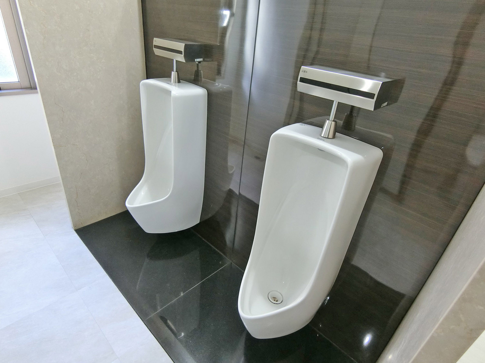 男性用トイレ