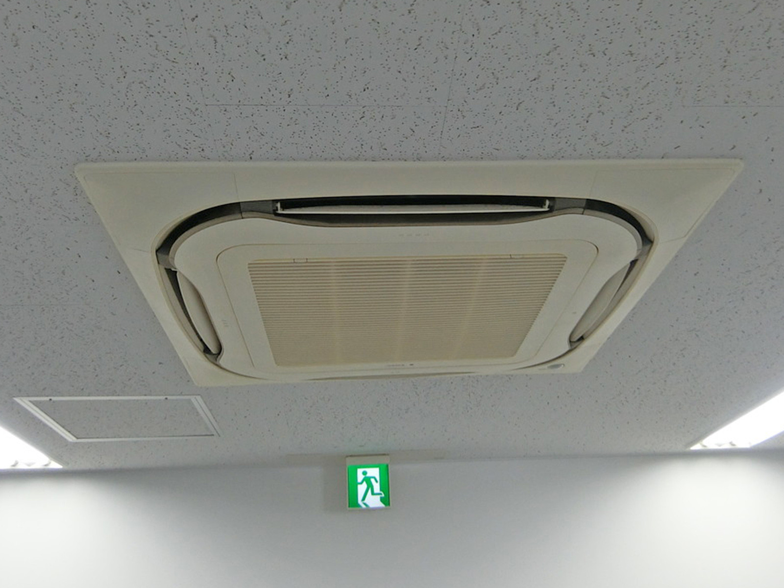 空調