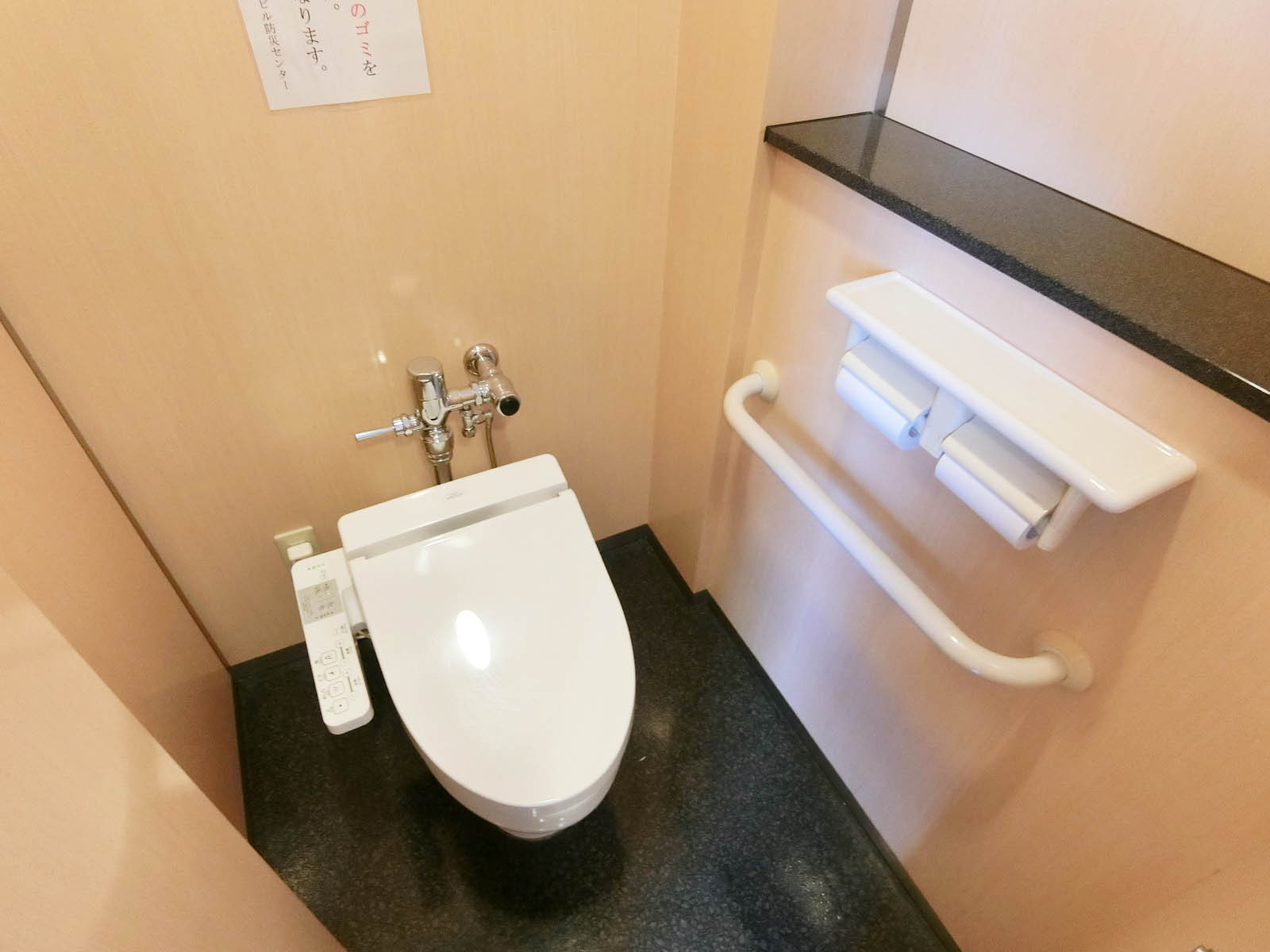 個室トイレ