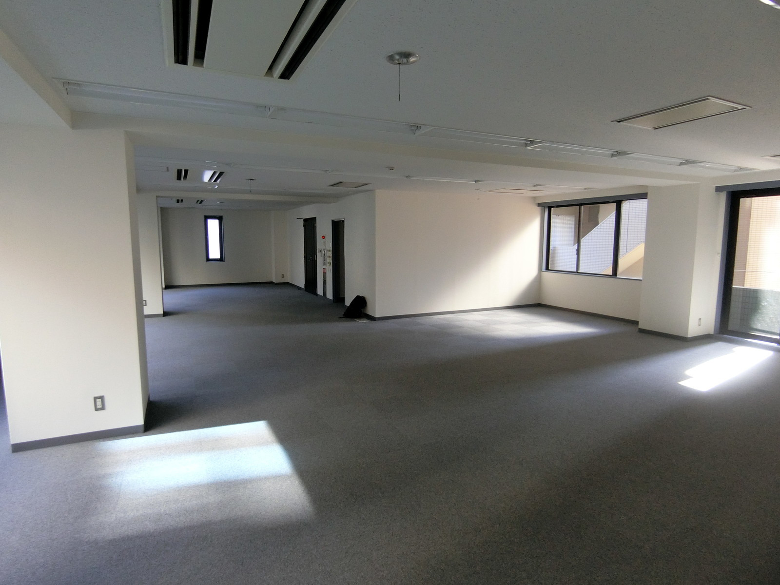 オフィス室内参考画像（4階）