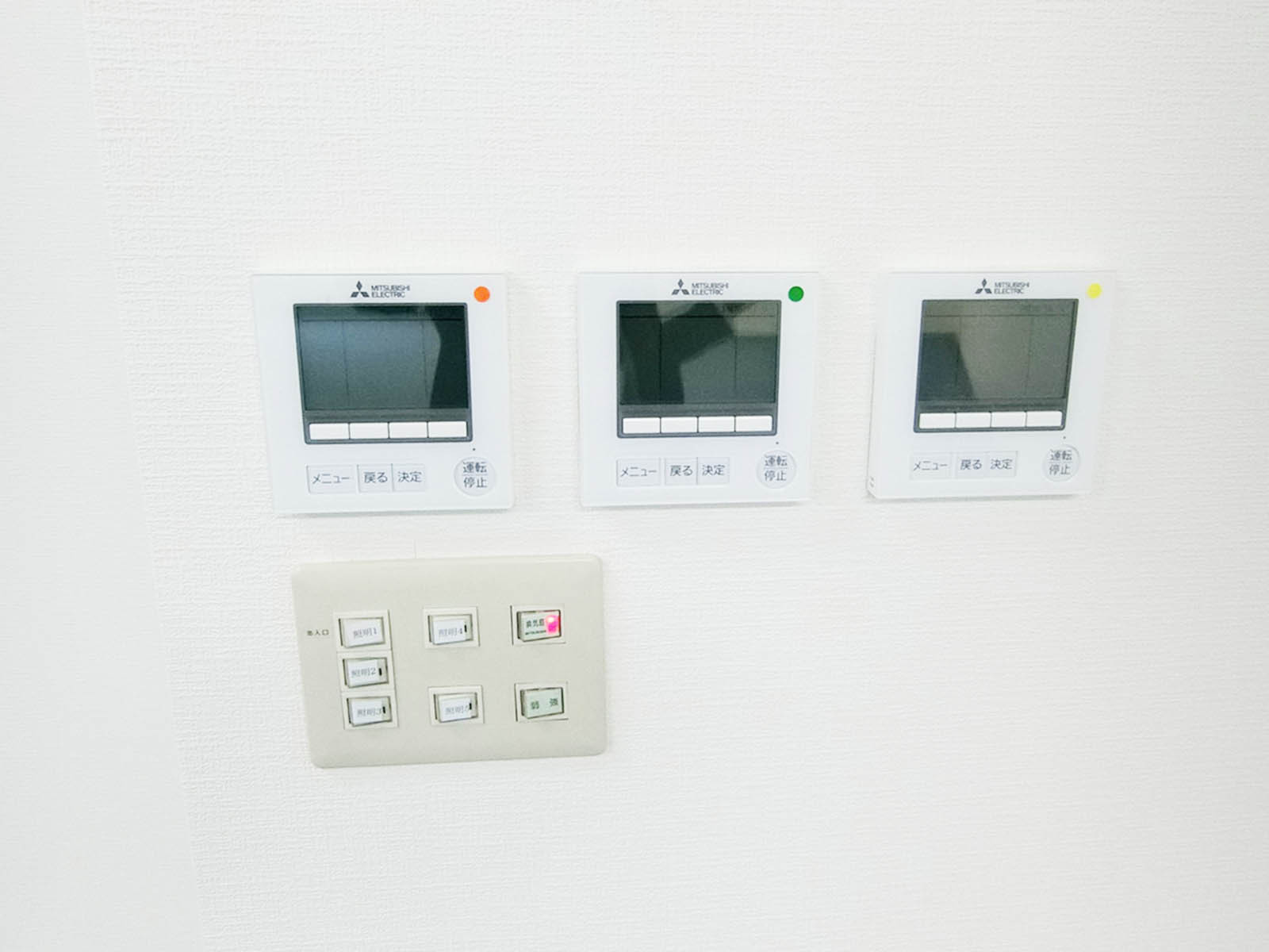 スイッチ類