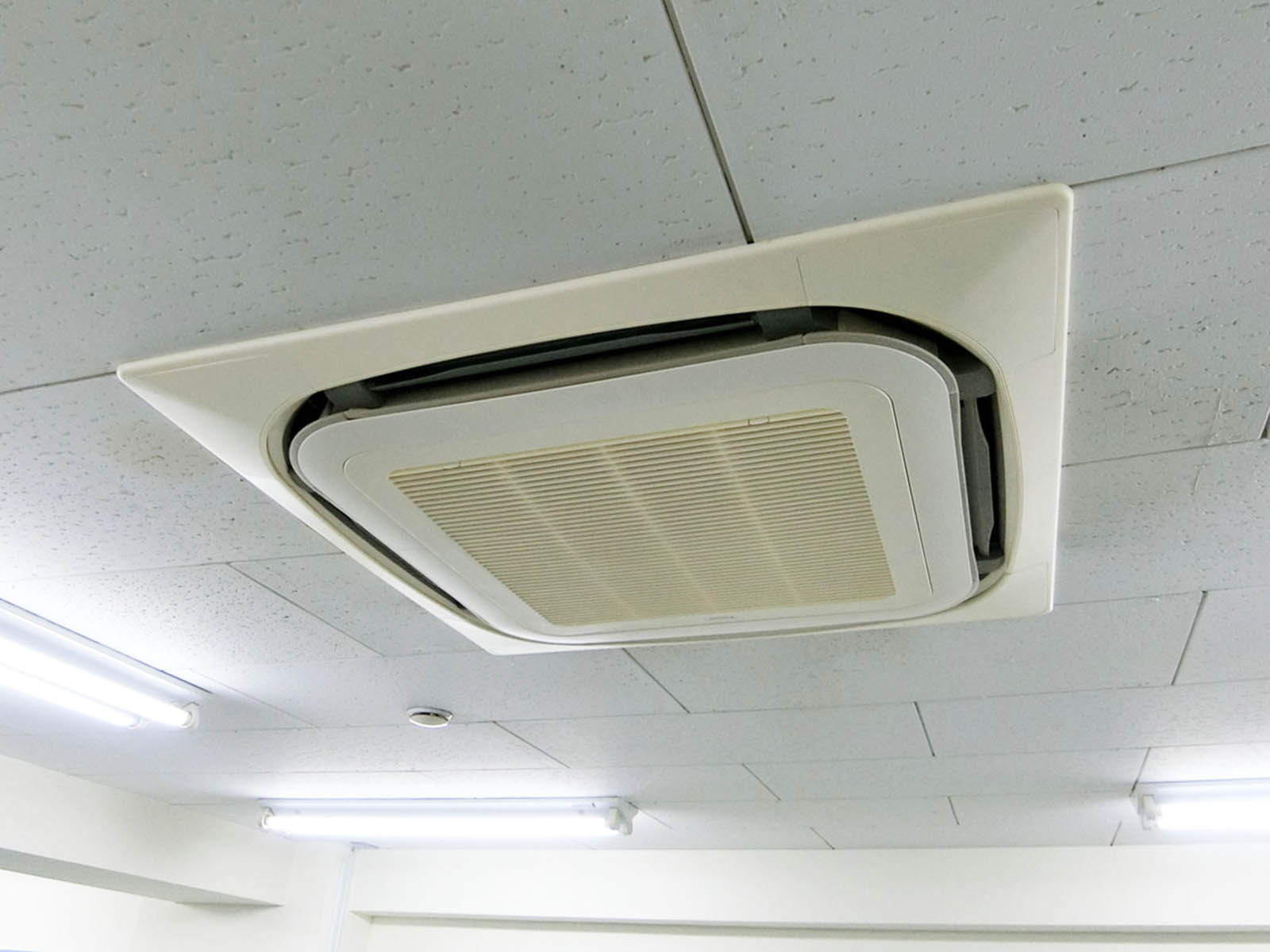 空調