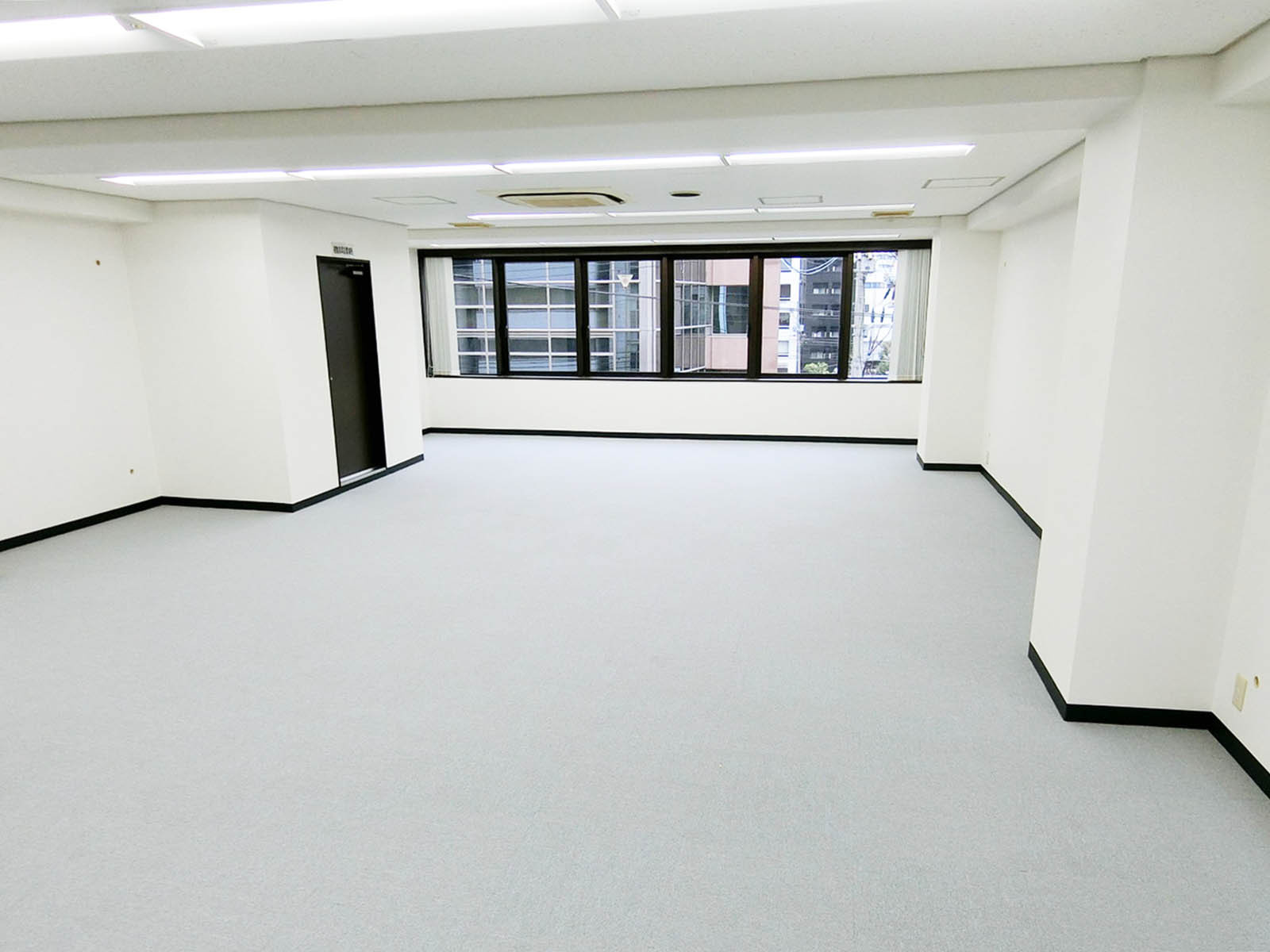 オフィス室内参考画像(4階・約32坪)