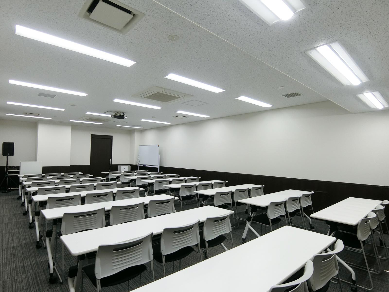 地下の貸会議室