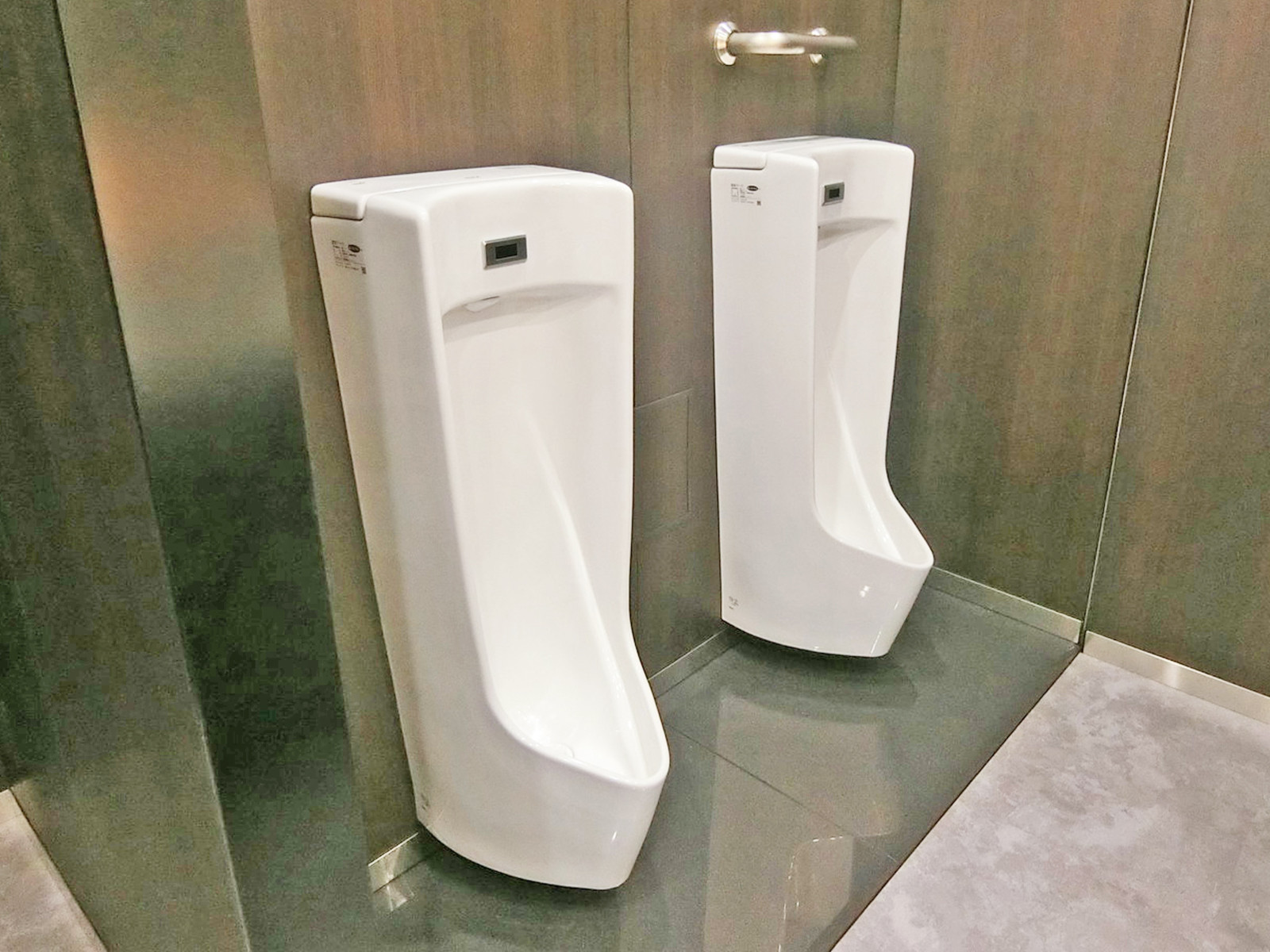 男性用トイレ