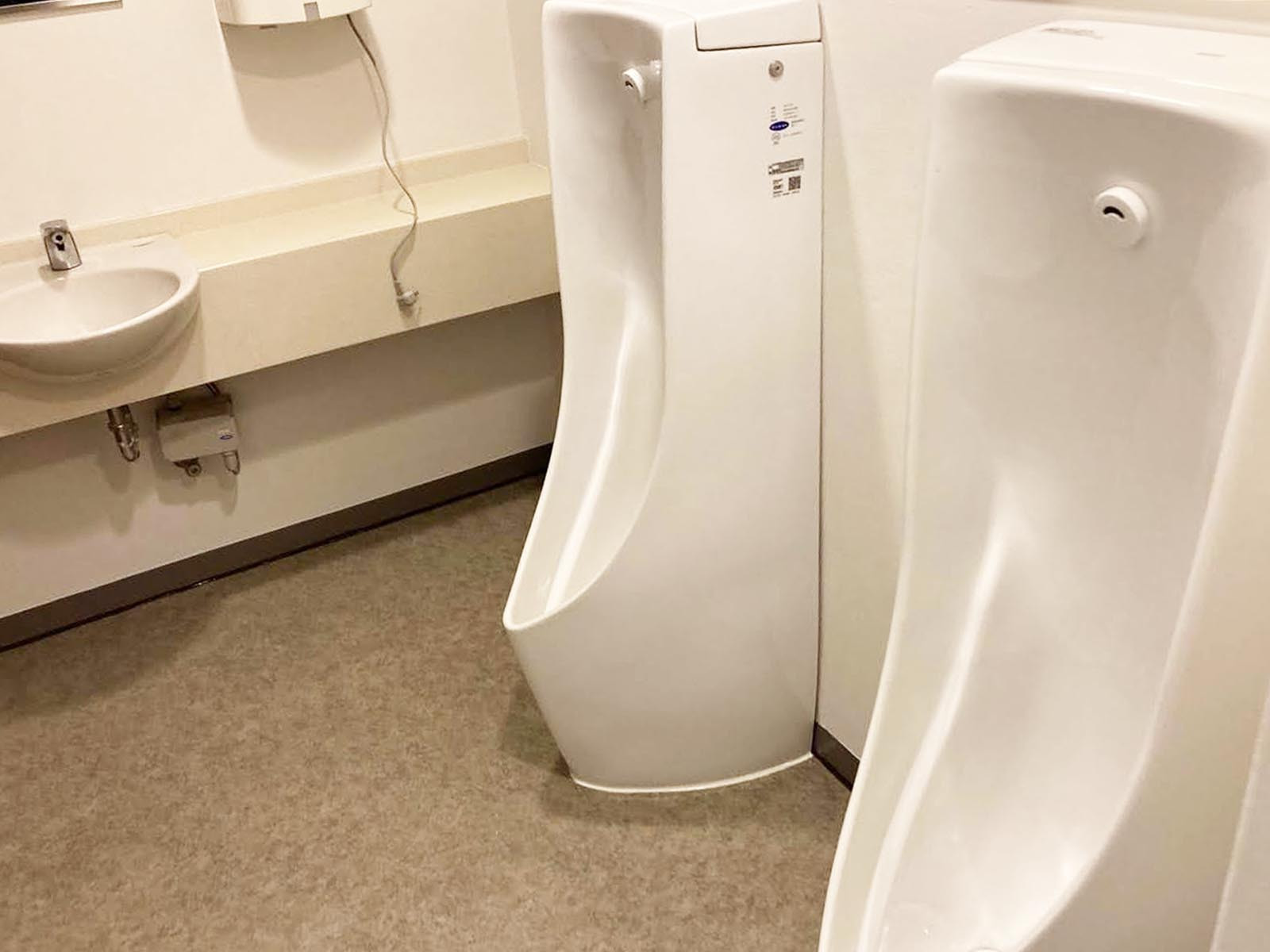男性用トイレ