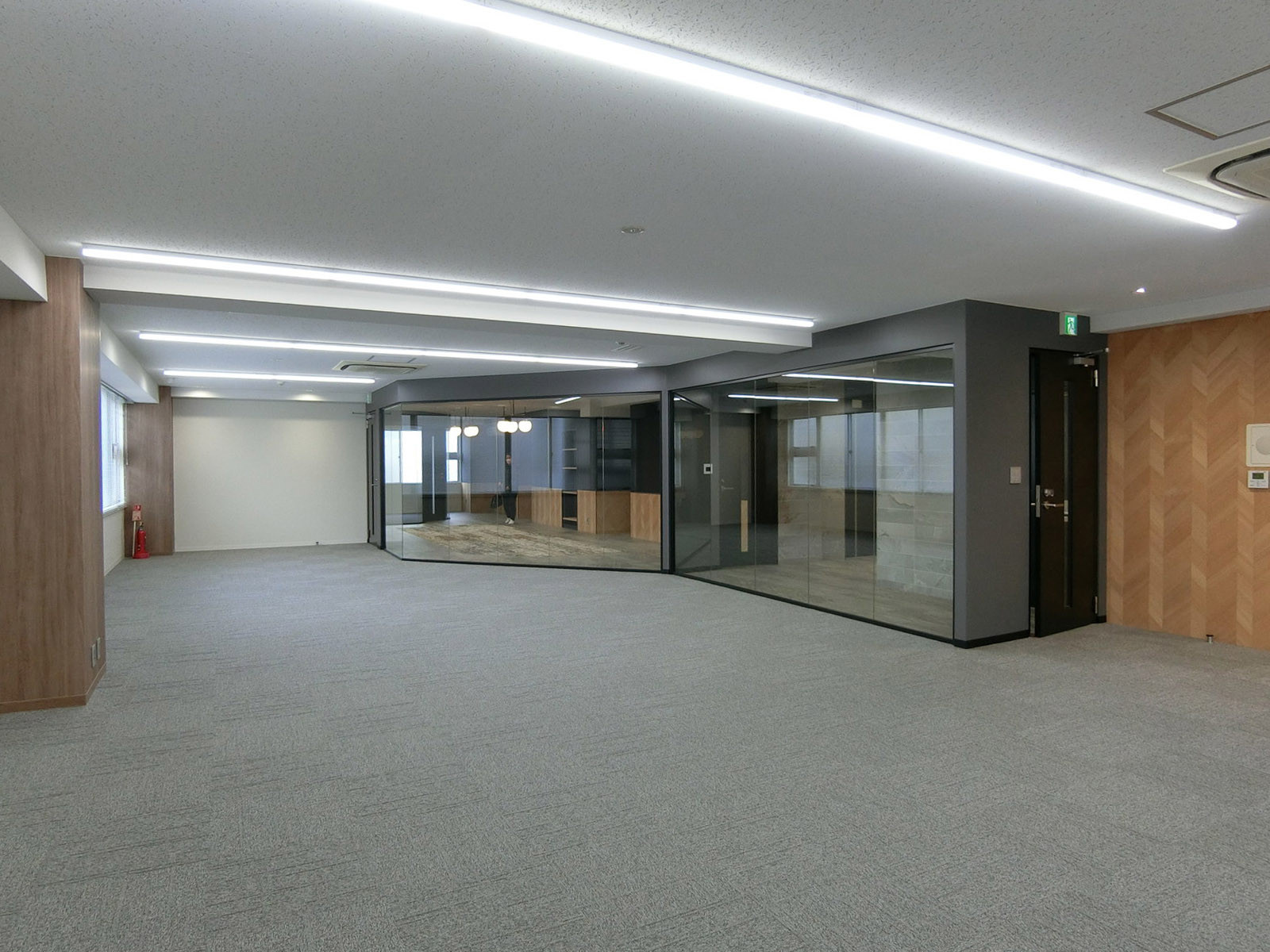 別角度の様子