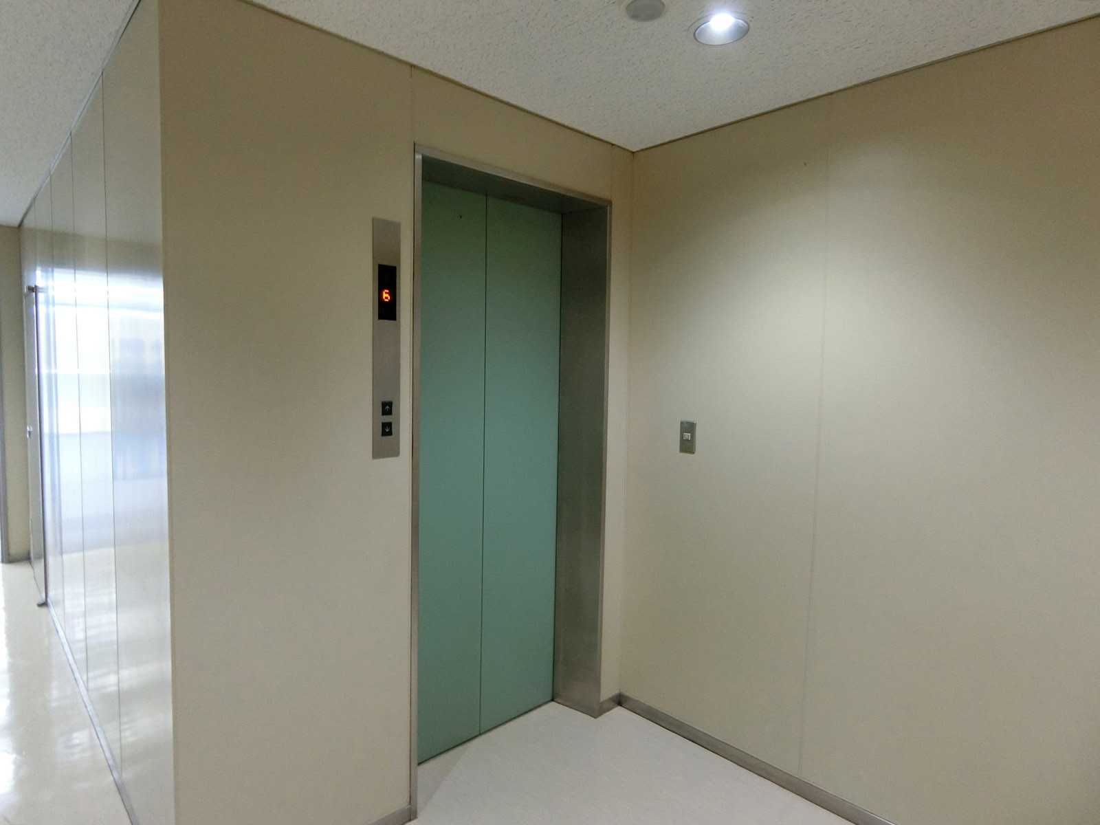 エレベーター