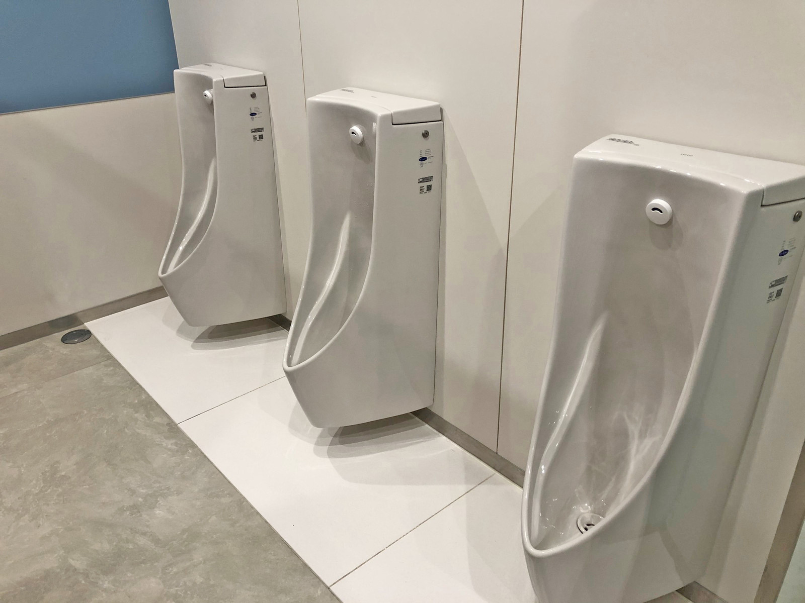 男性用トイレ