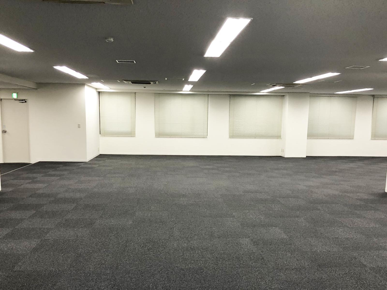 オフィス室内参考画像
