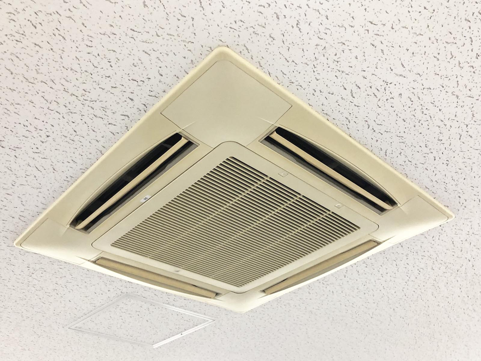 空調