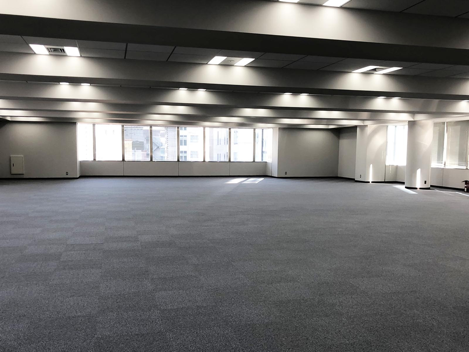 オフィス室内参考画像