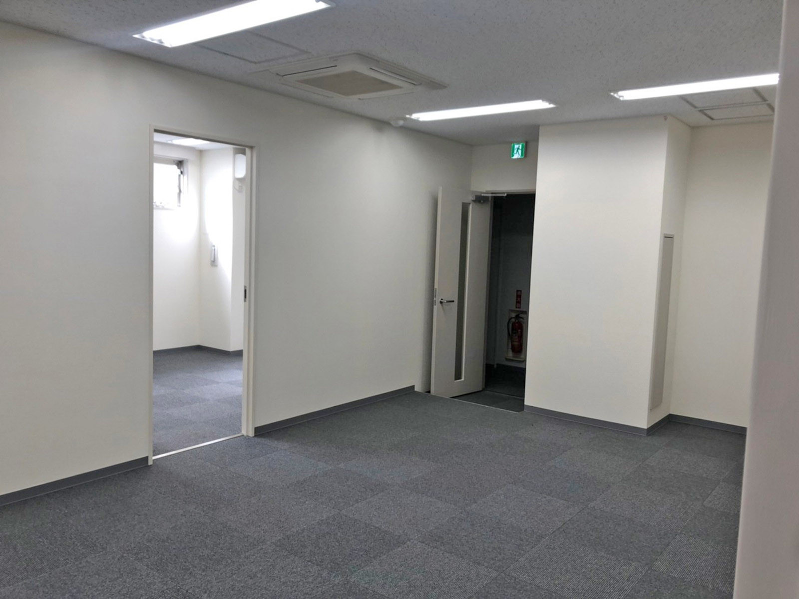 別角度の様子