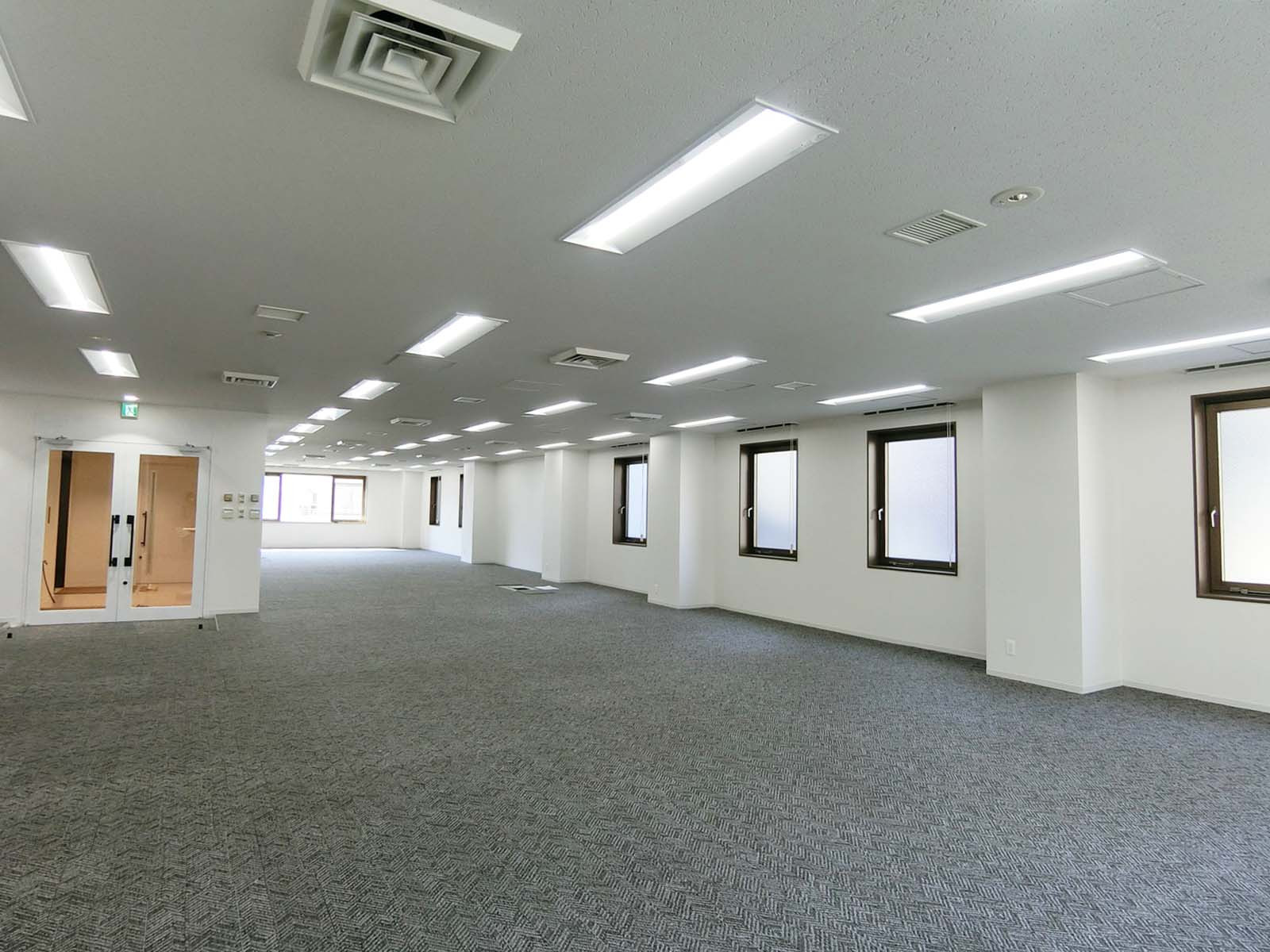 明るい室内