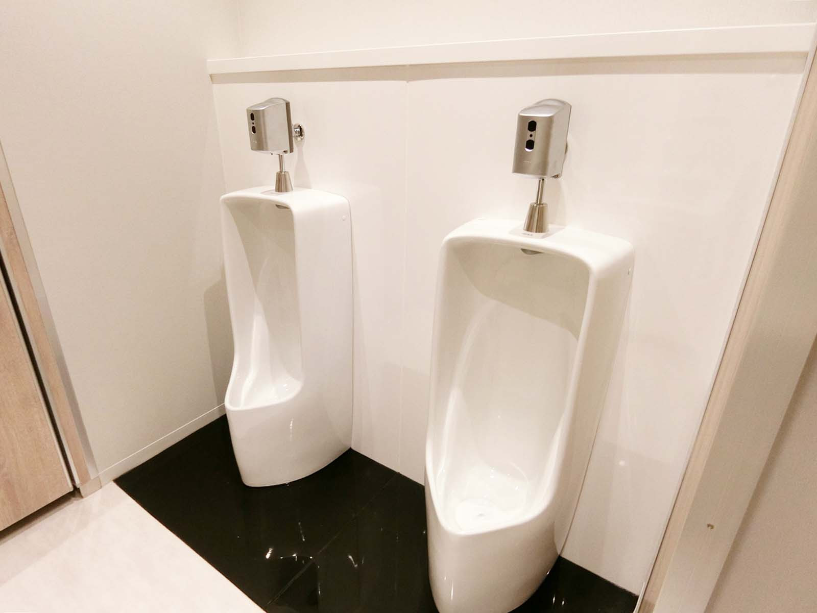 男性用トイレ