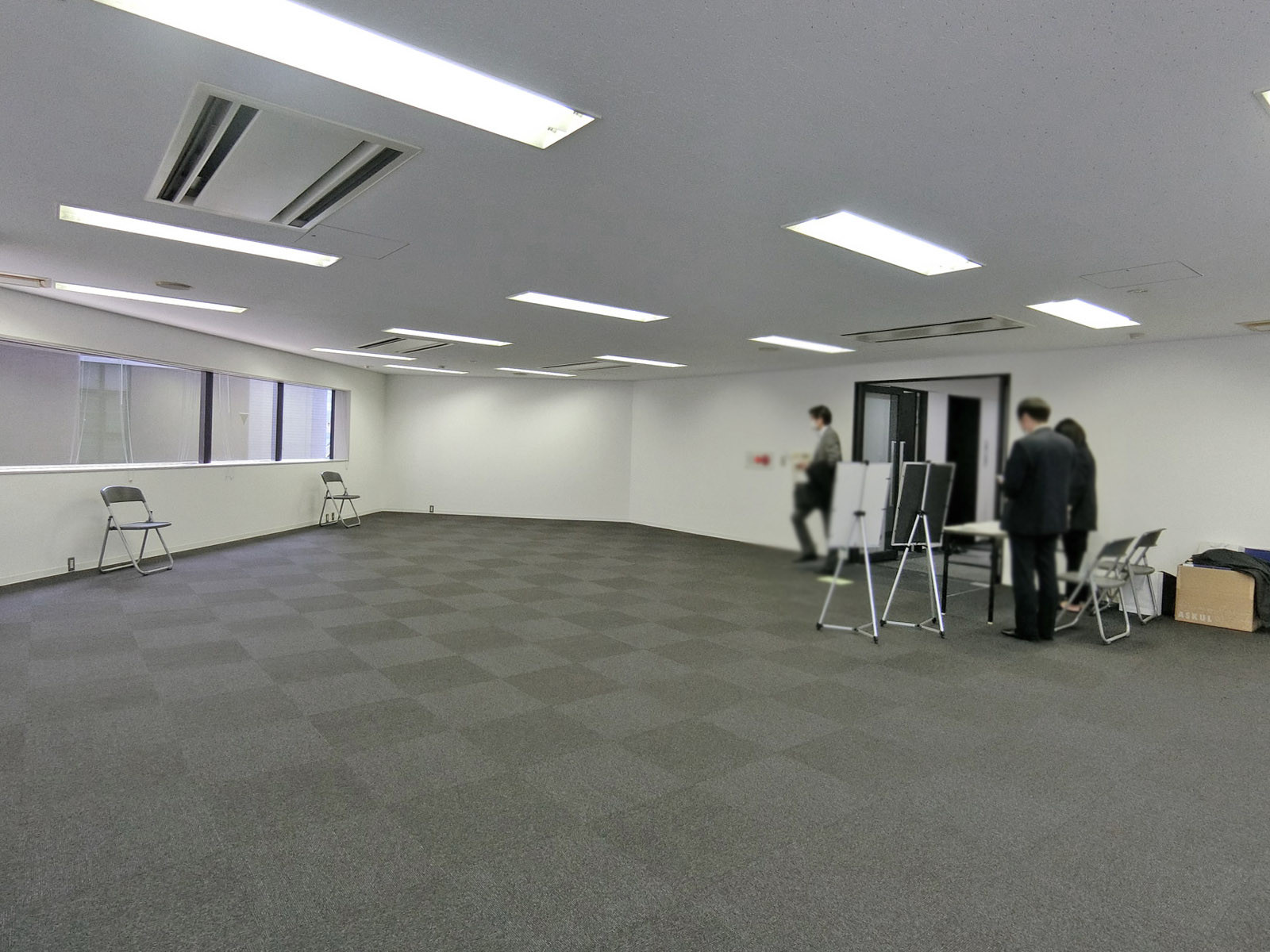 別角度の様子