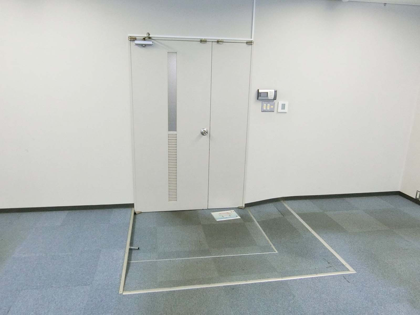 貸室出入口