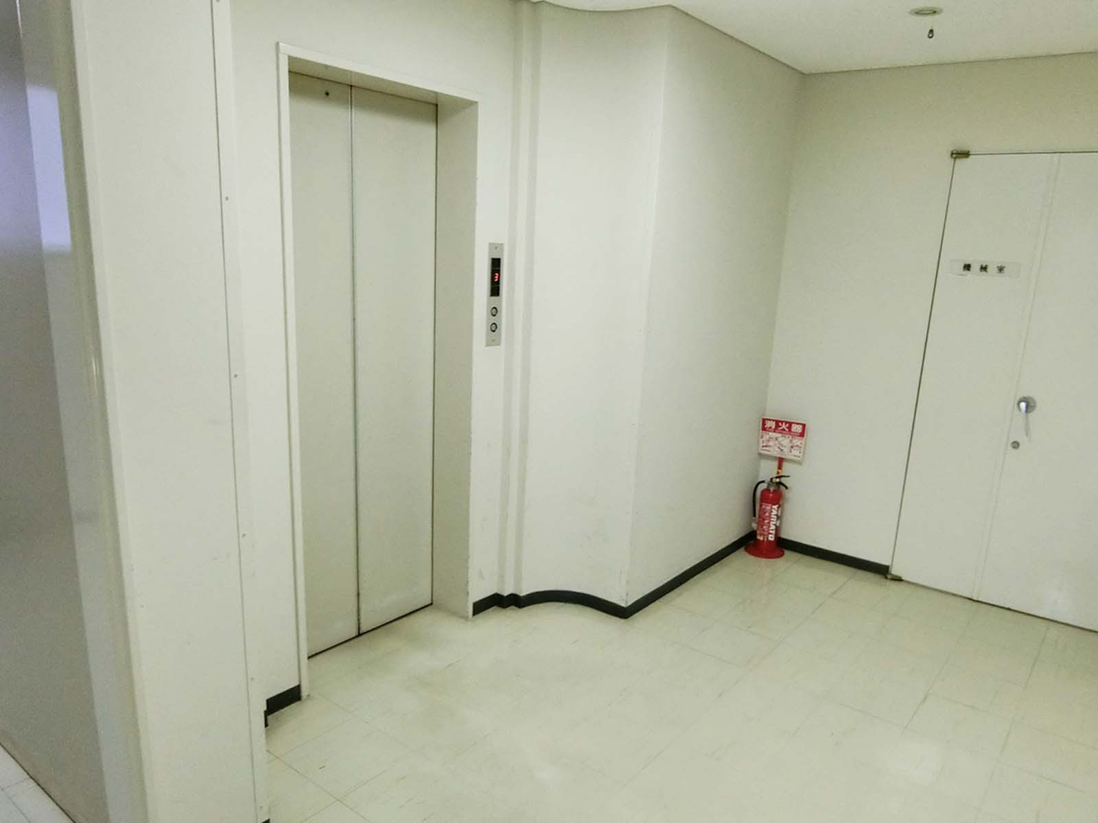 エレベーター