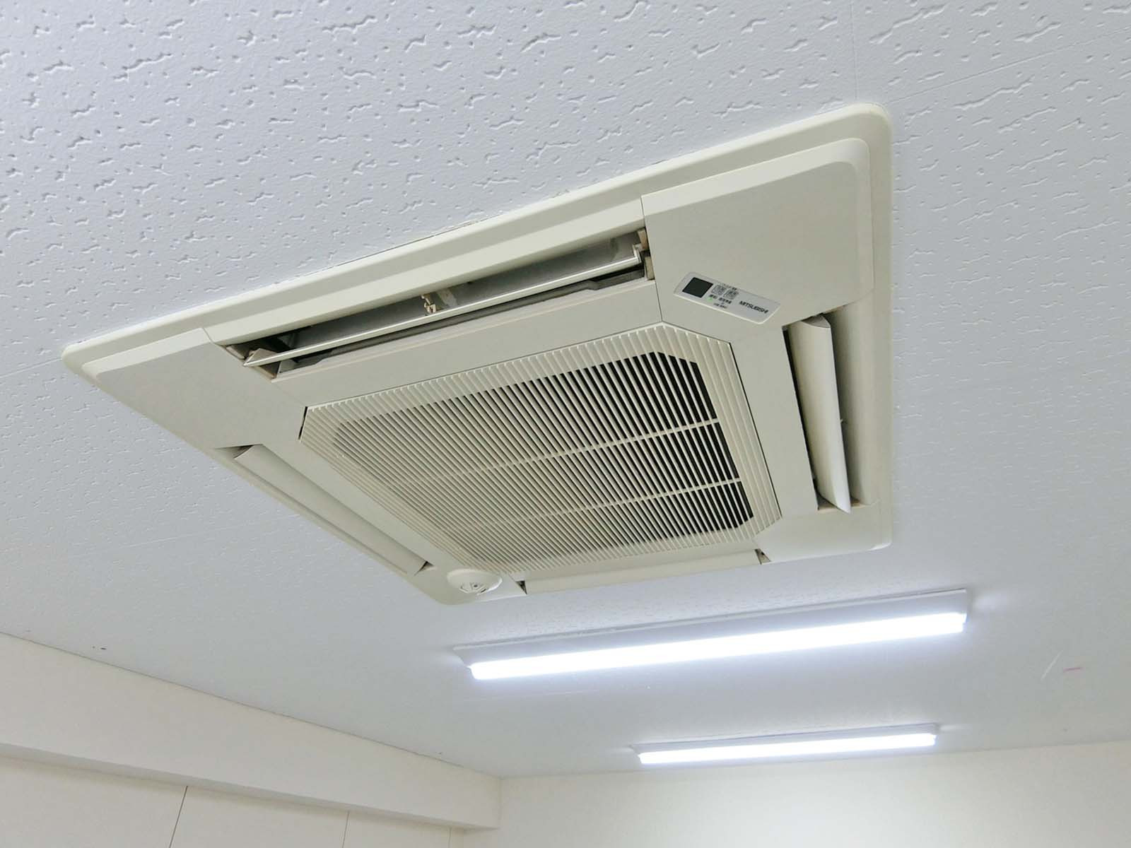 空調