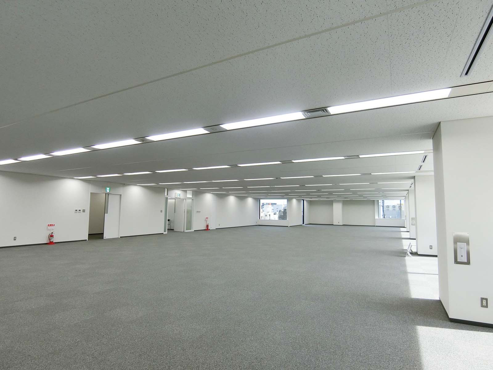 オフィス室内参考画像(8階・約138坪)