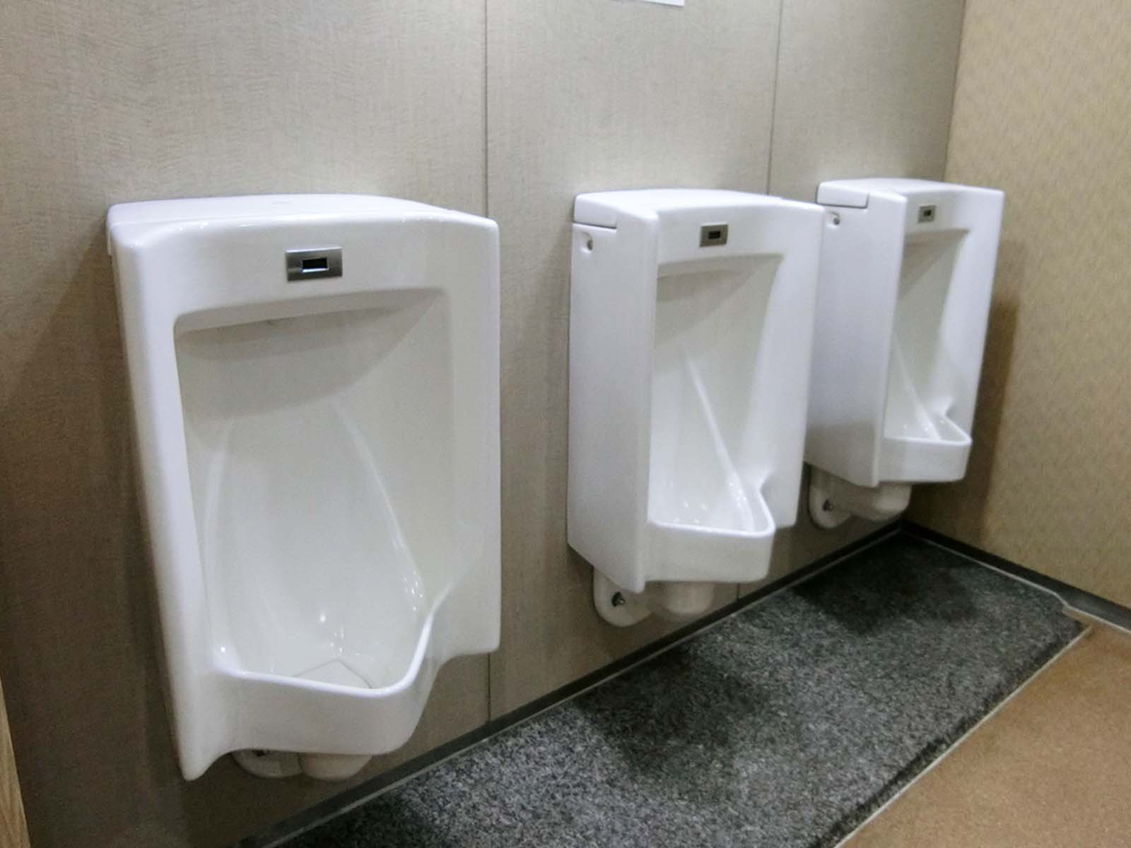 男性用トイレ