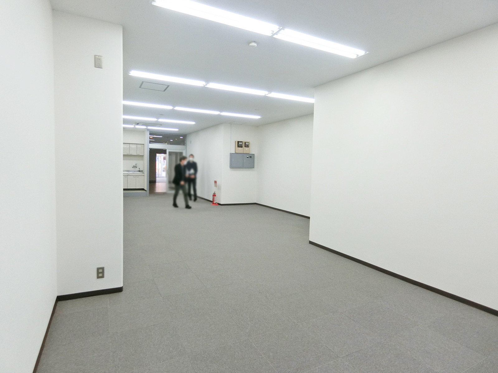 オフィス室内参考画像