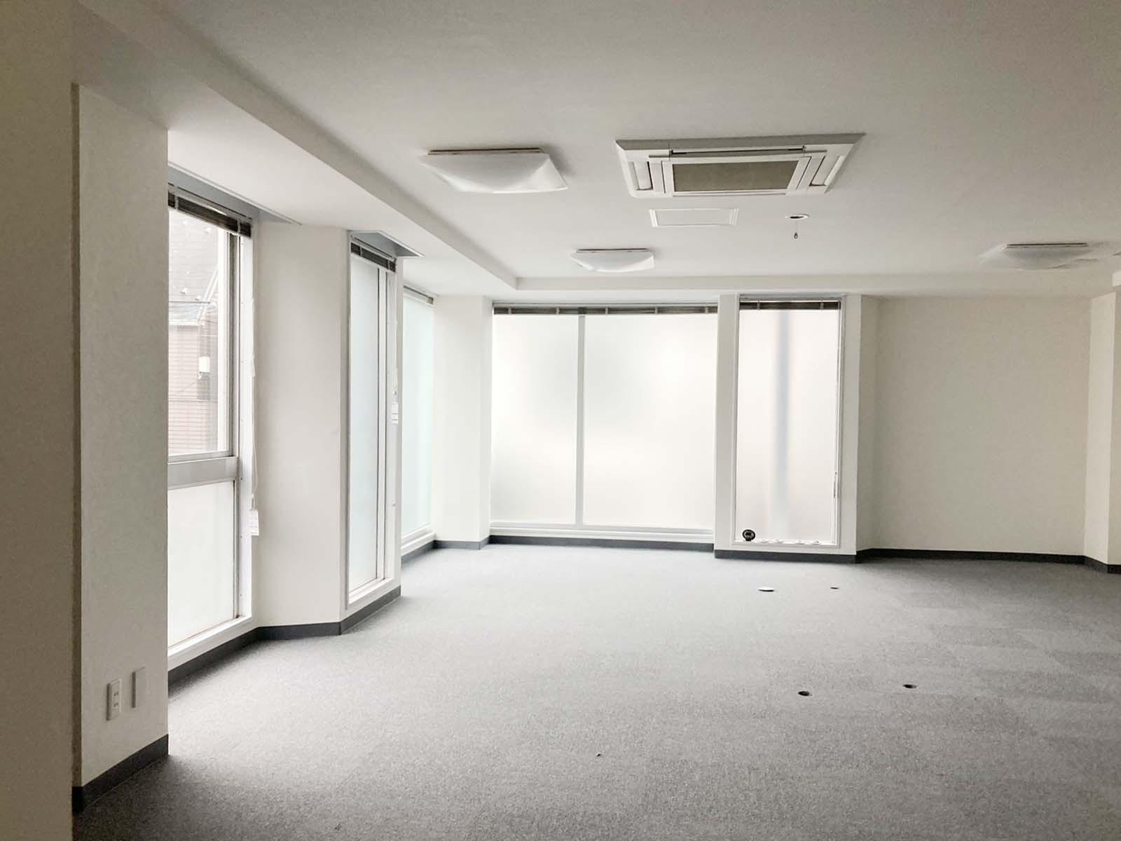 オフィス室内参考画像