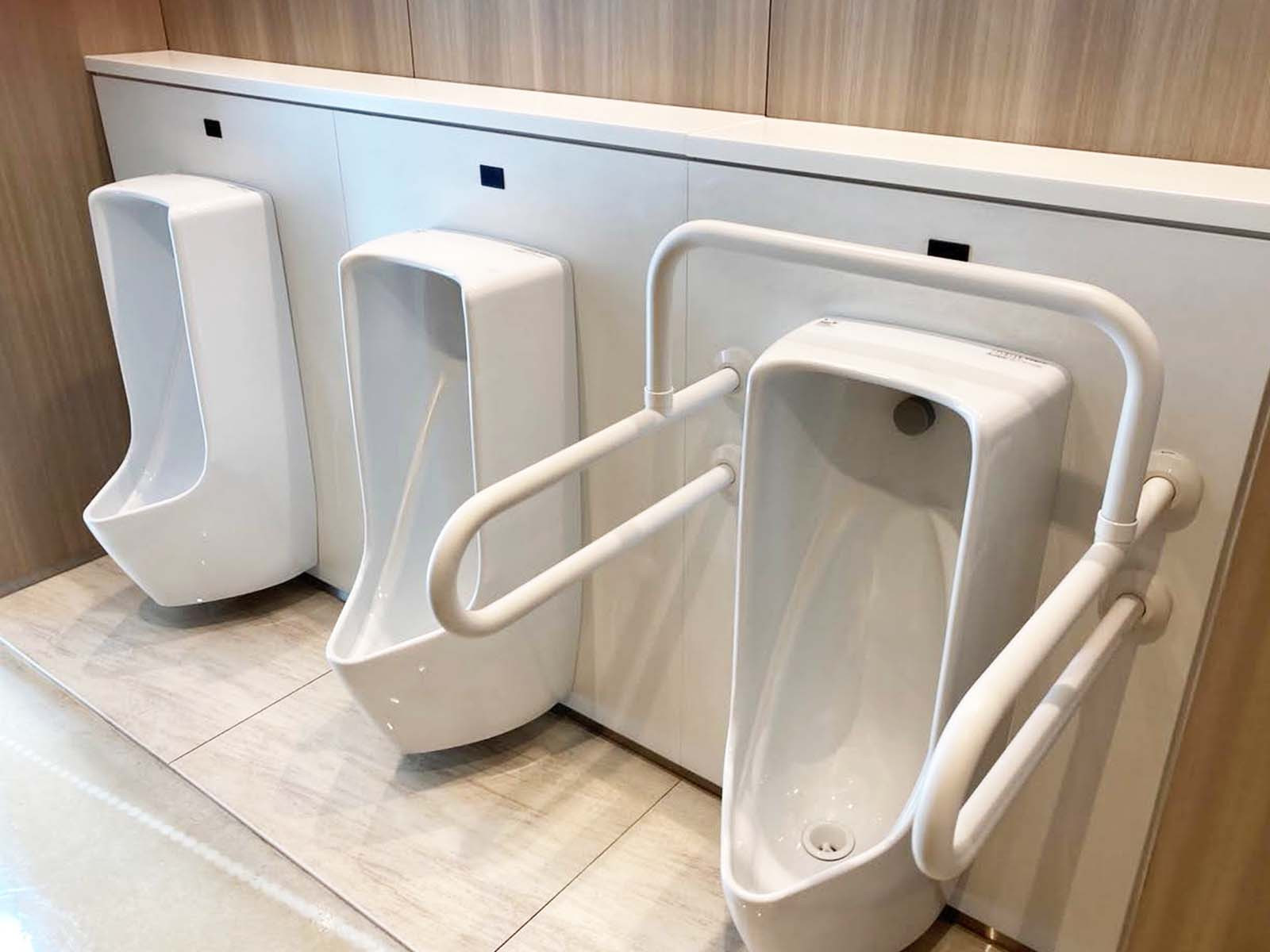 男性用トイレ