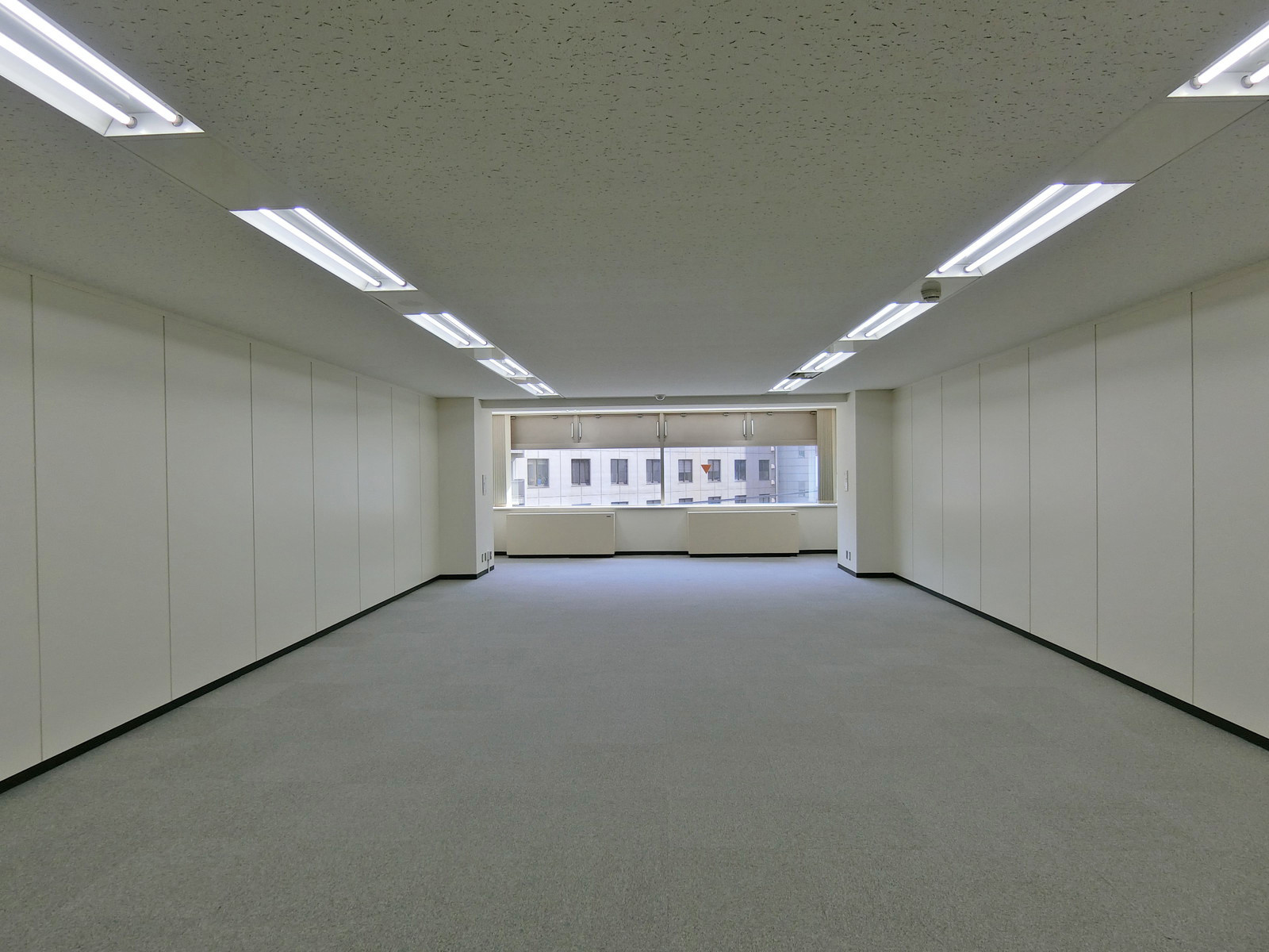 オフィス室内参考画像