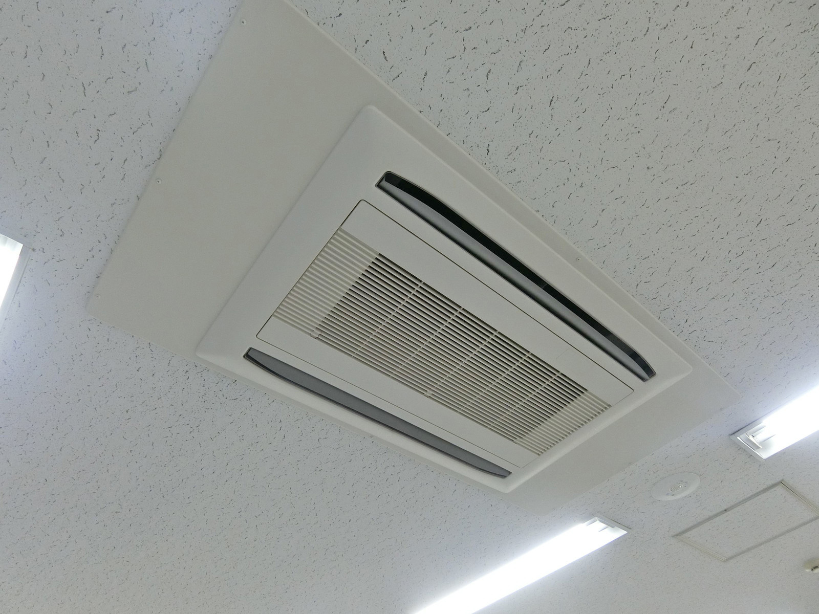 空調