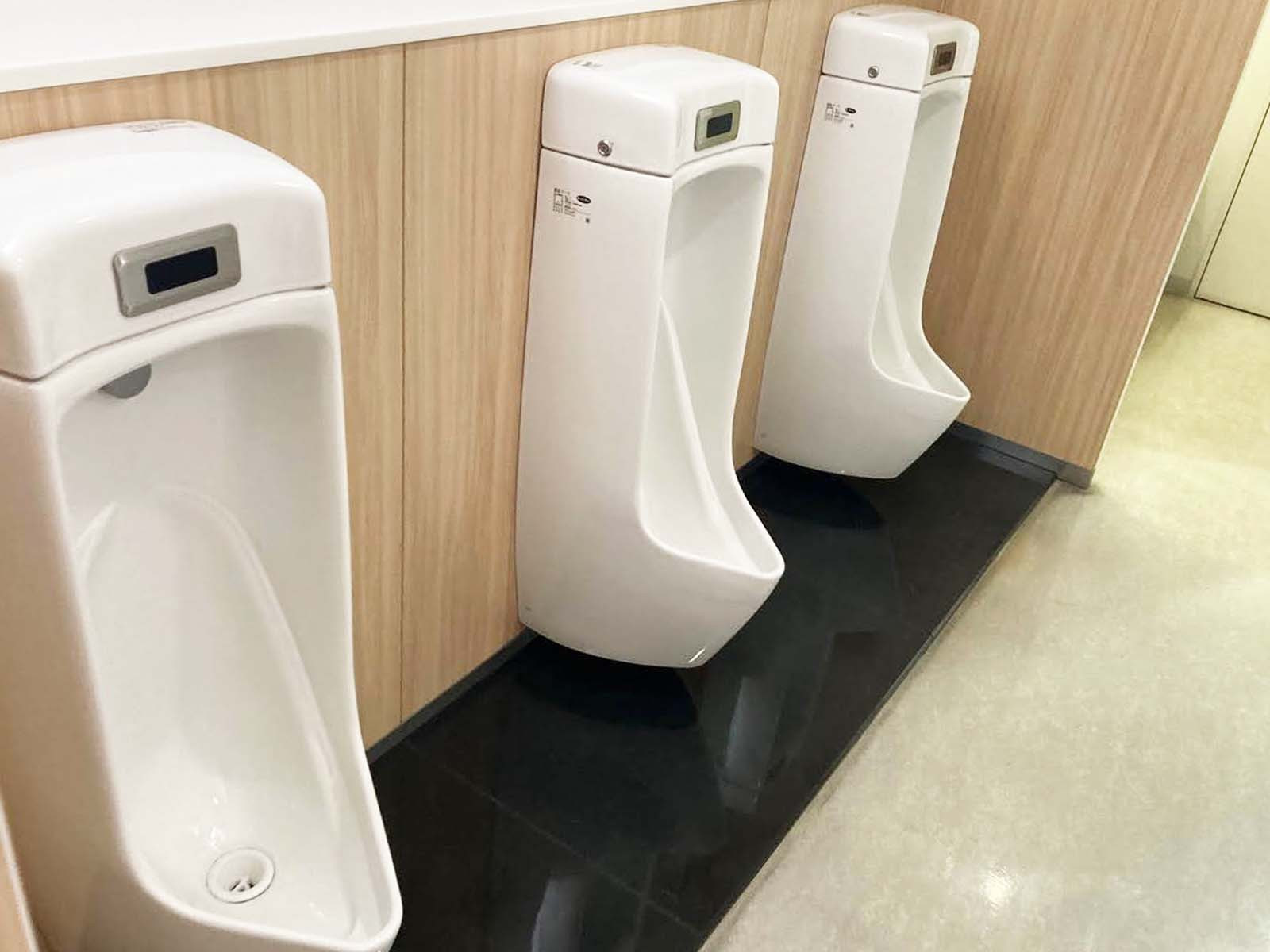 男性用トイレ